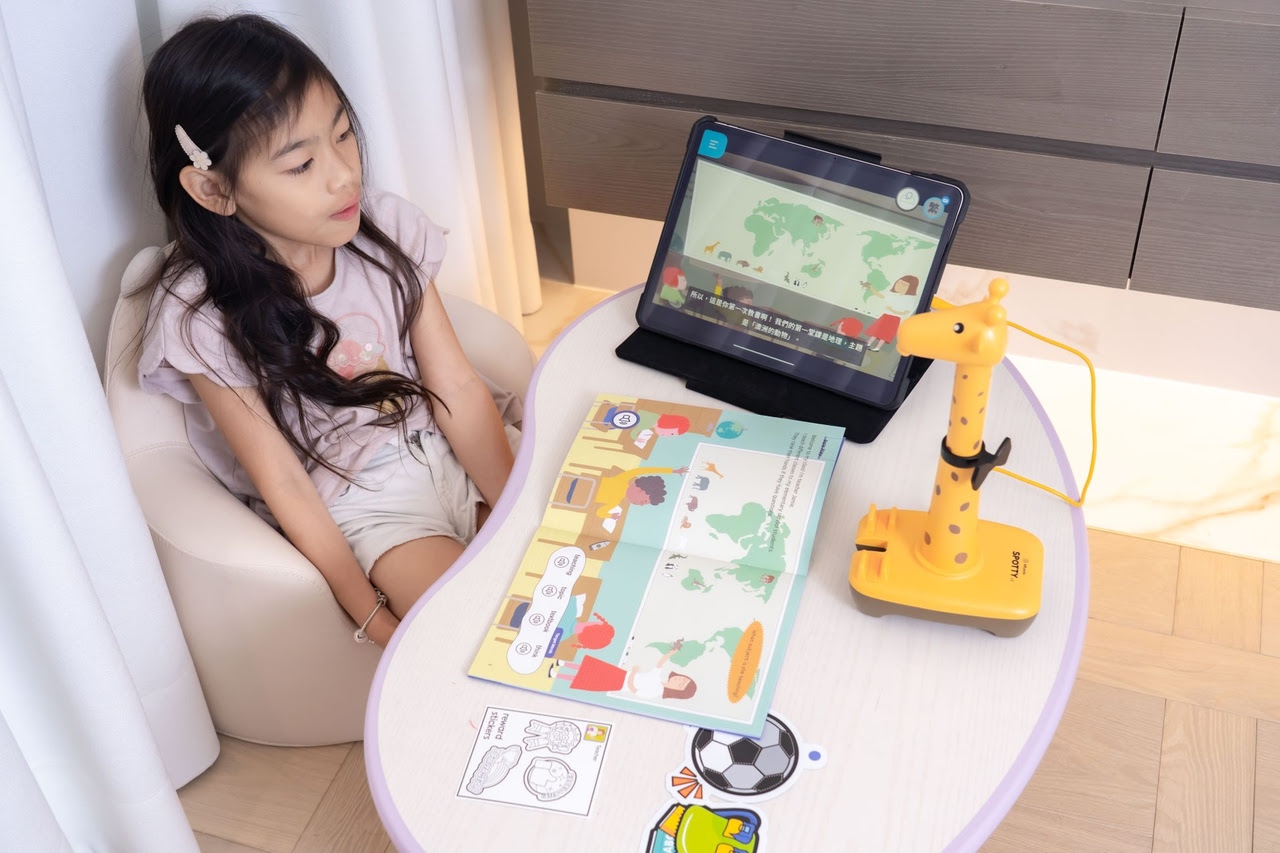 讓孩子愛上閱讀！【AR pedia虛實互動式英文繪本。中英發音】AR Words英語角色扮演+迪士尼互動繪本｜導讀電子書+茜茜延伸教材+學習單