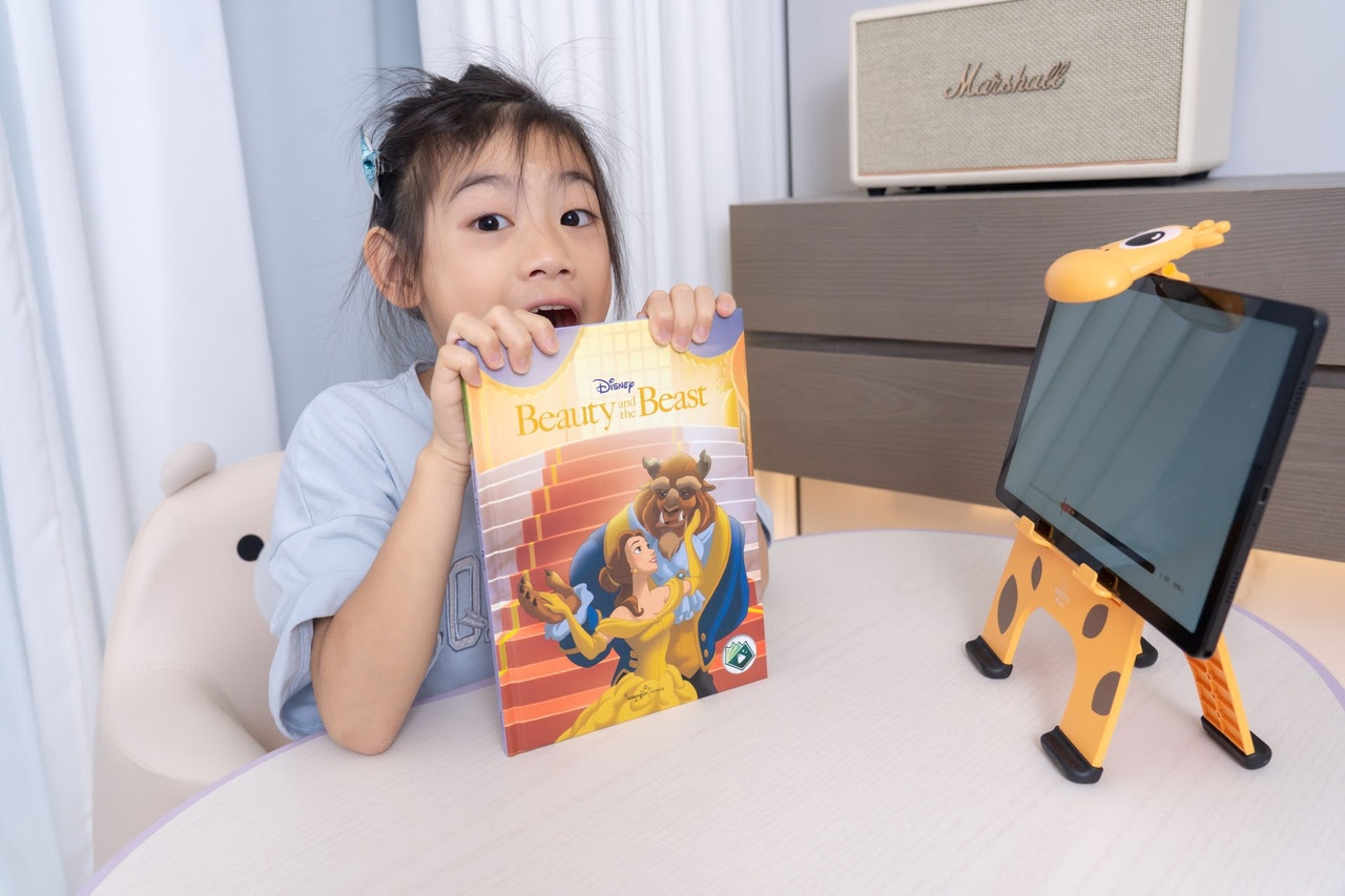 讓孩子愛上閱讀！【AR pedia虛實互動式英文繪本。中英發音】AR Words英語角色扮演+迪士尼互動繪本｜導讀電子書+茜茜延伸教材+學習單