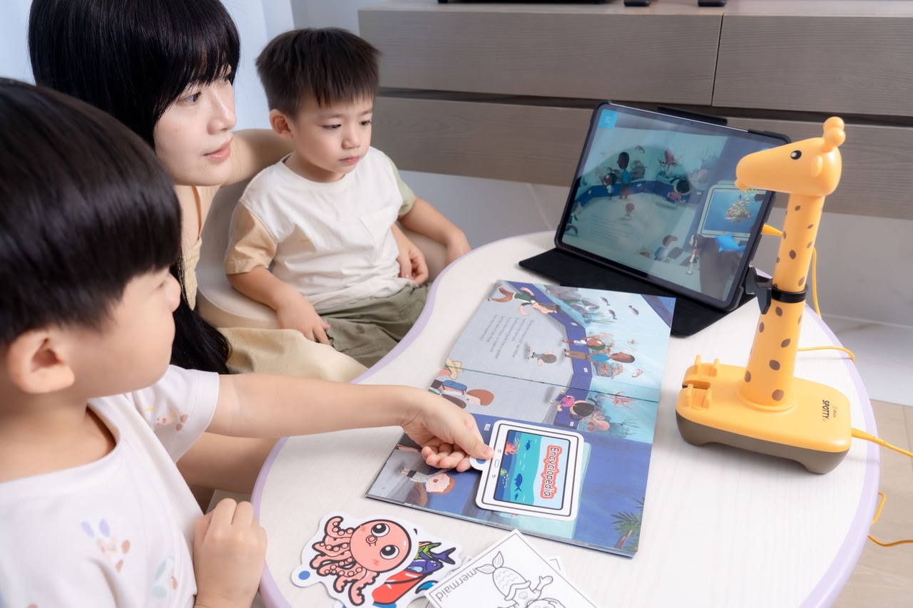 讓孩子愛上閱讀！【AR pedia虛實互動式英文繪本。中英發音】AR Words英語角色扮演+迪士尼互動繪本｜導讀電子書+茜茜延伸教材+學習單