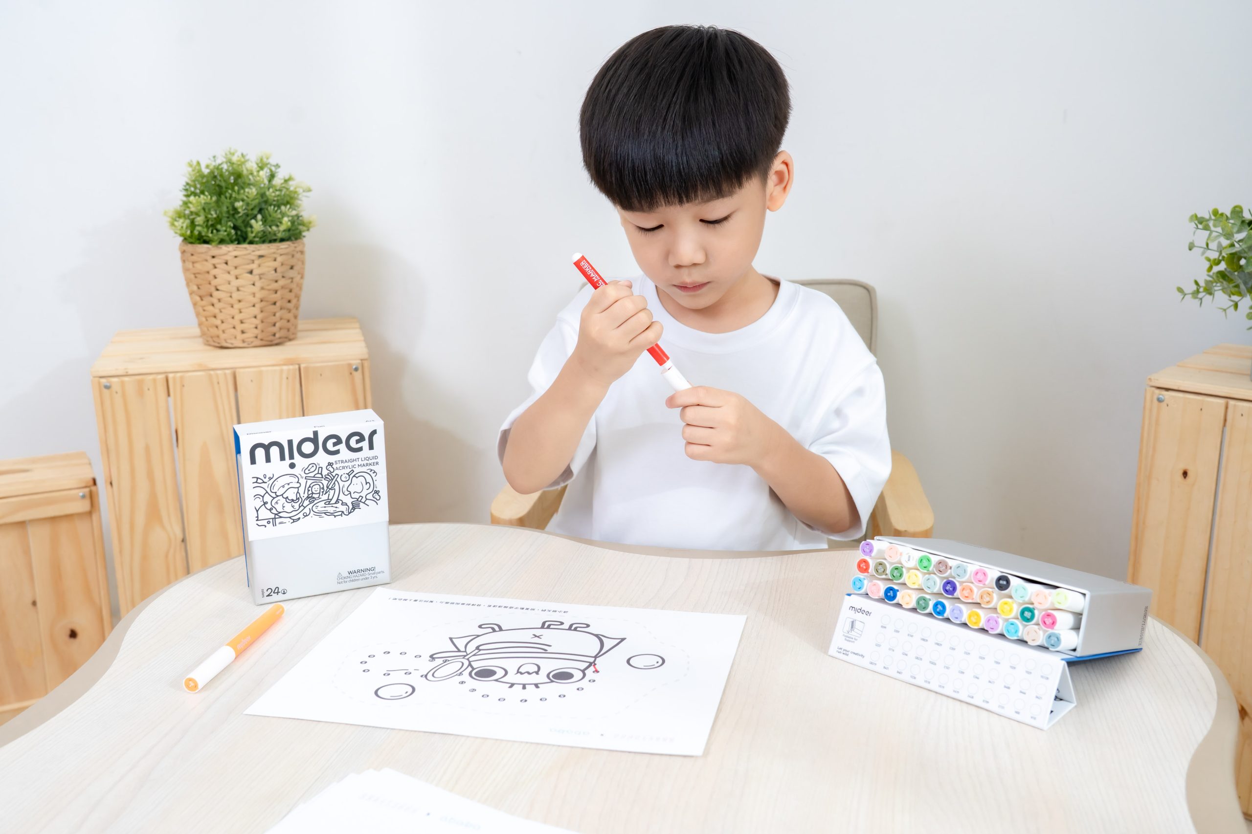 【MiDeer|可水洗蠟筆畫筆。畫冊文具。米黏土。輕黏土|大師聯名-好餓毛毛蟲】2025秋季新品上市! 【MiDeer|可水洗蠟筆畫筆。畫冊文具。米黏土。輕黏土|大師聯名-好餓毛毛蟲】2025秋季新品上市!