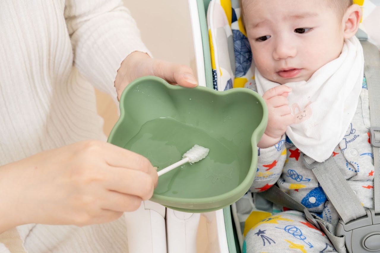 寶貝牙齒怎麼刷？【0~12Y五階段口腔保健全攻略】｜茜茜育兒好文
