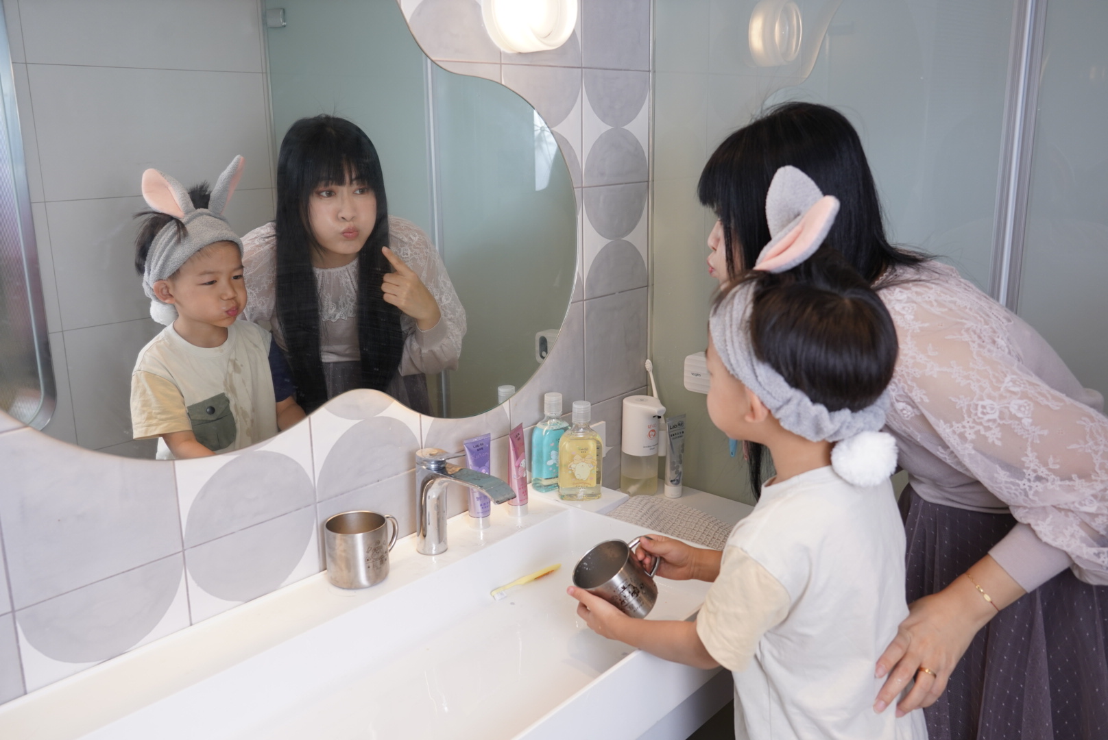 寶貝牙齒怎麼刷？【0~12Y五階段口腔保健全攻略】｜茜茜育兒好文