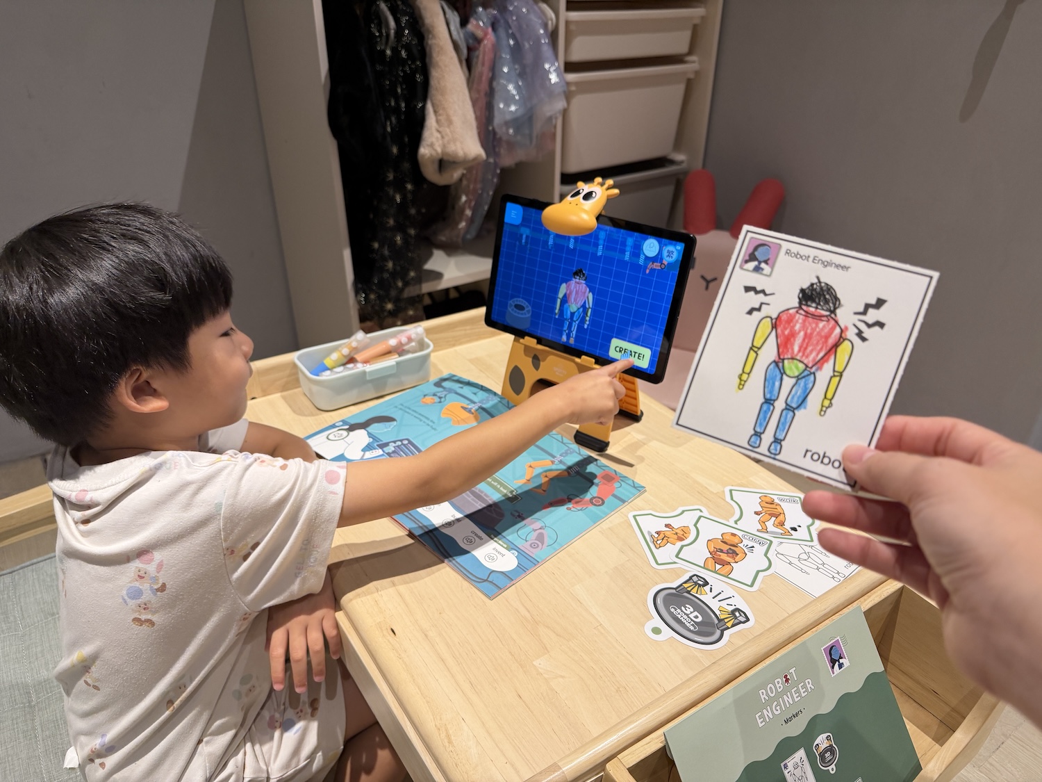 讓孩子愛上閱讀！【AR pedia虛實互動式英文繪本。中英發音】AR Words職業體驗+迪士尼互動繪本｜導讀電子書+茜茜延伸教材+學習單～茜茜團購