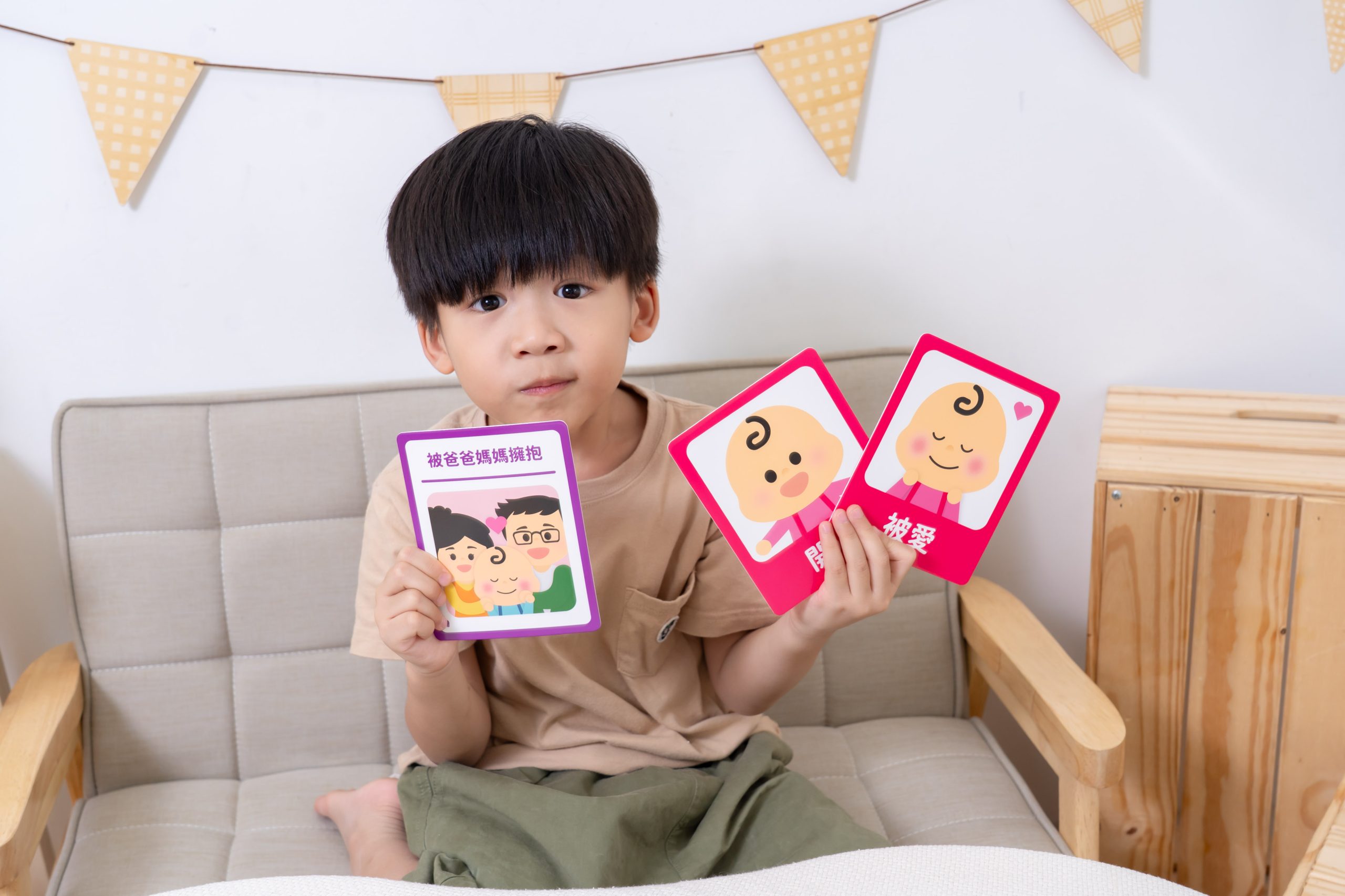 孩子玩得開心、學得更快！【Curios認知圖卡、配對拼圖、學習遊戲盒】茜茜獨家送音檔