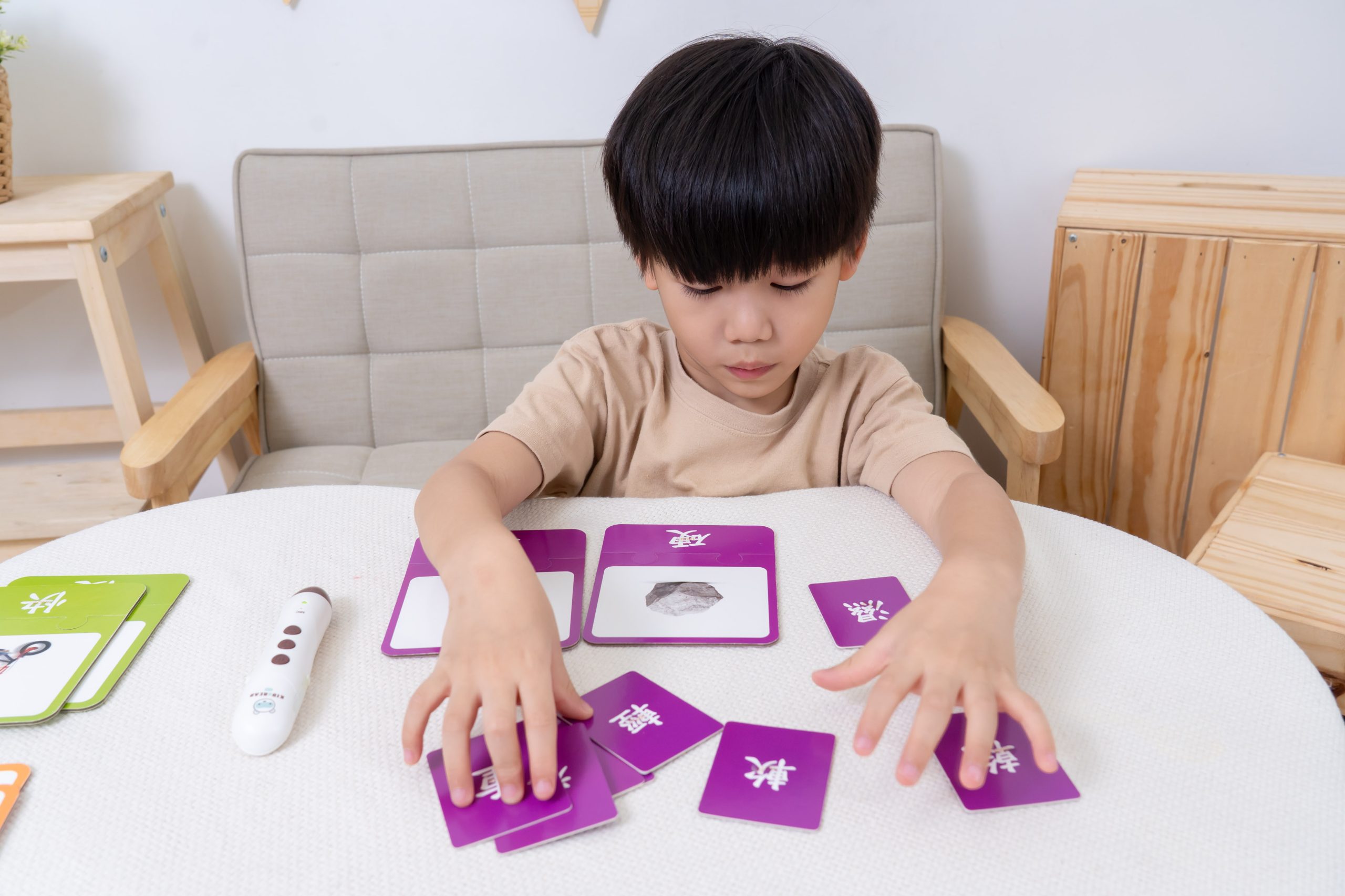孩子玩得開心、學得更快！【Curios認知圖卡、配對拼圖、學習遊戲盒】茜茜獨家送音檔