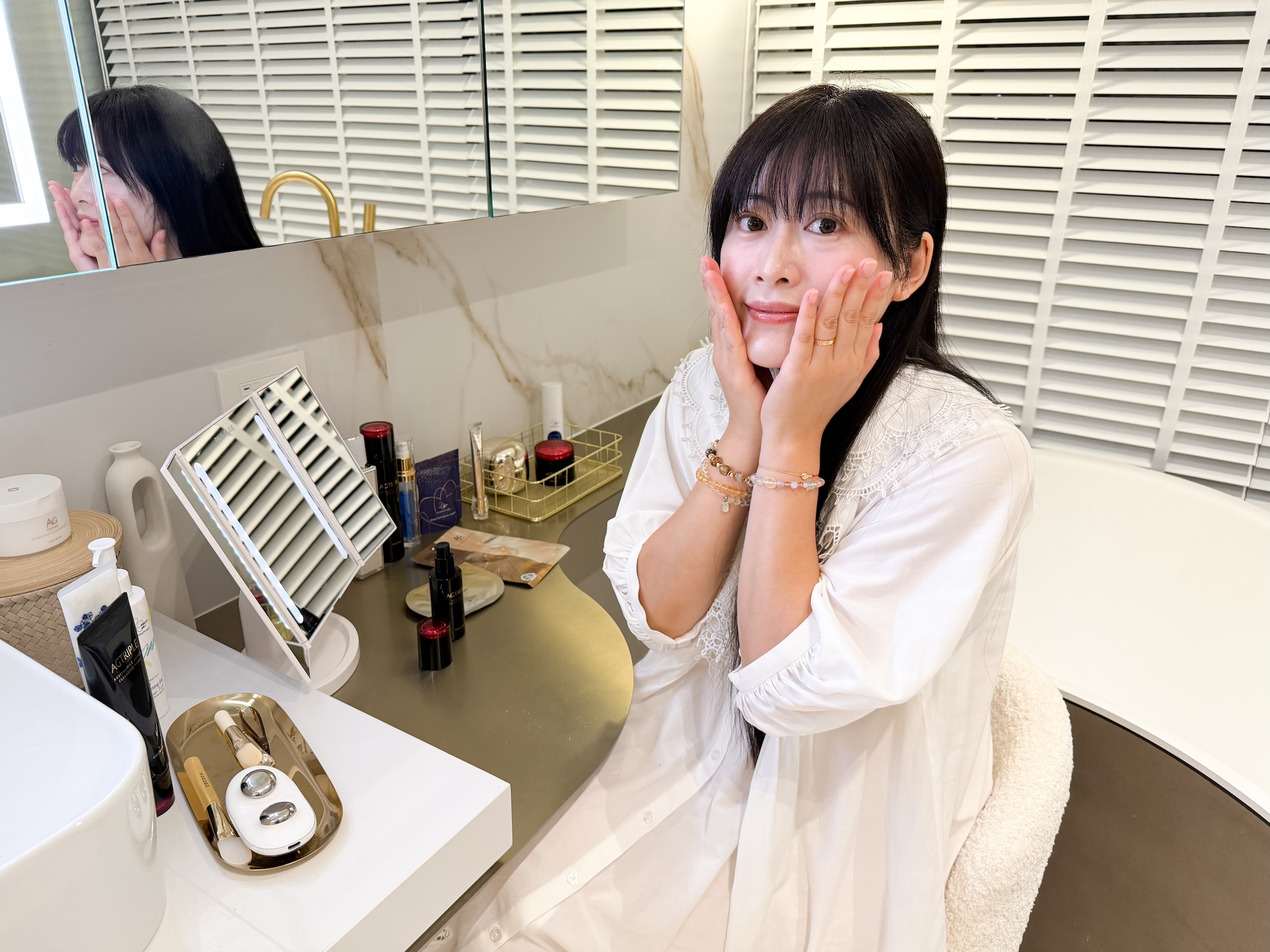 擺脫媽味+找回青春!【茜茜抗老三部曲:保濕抗糖、支撐力、立體度】日本COCOCHI+20BD+日本NIPPI+美國美膚儀 擺脫媽味+找回青春!【茜茜抗老三部曲:保濕抗糖、支撐力、立體度】日本COCOCHI+20BD+日本NIPPI+美國美膚儀
