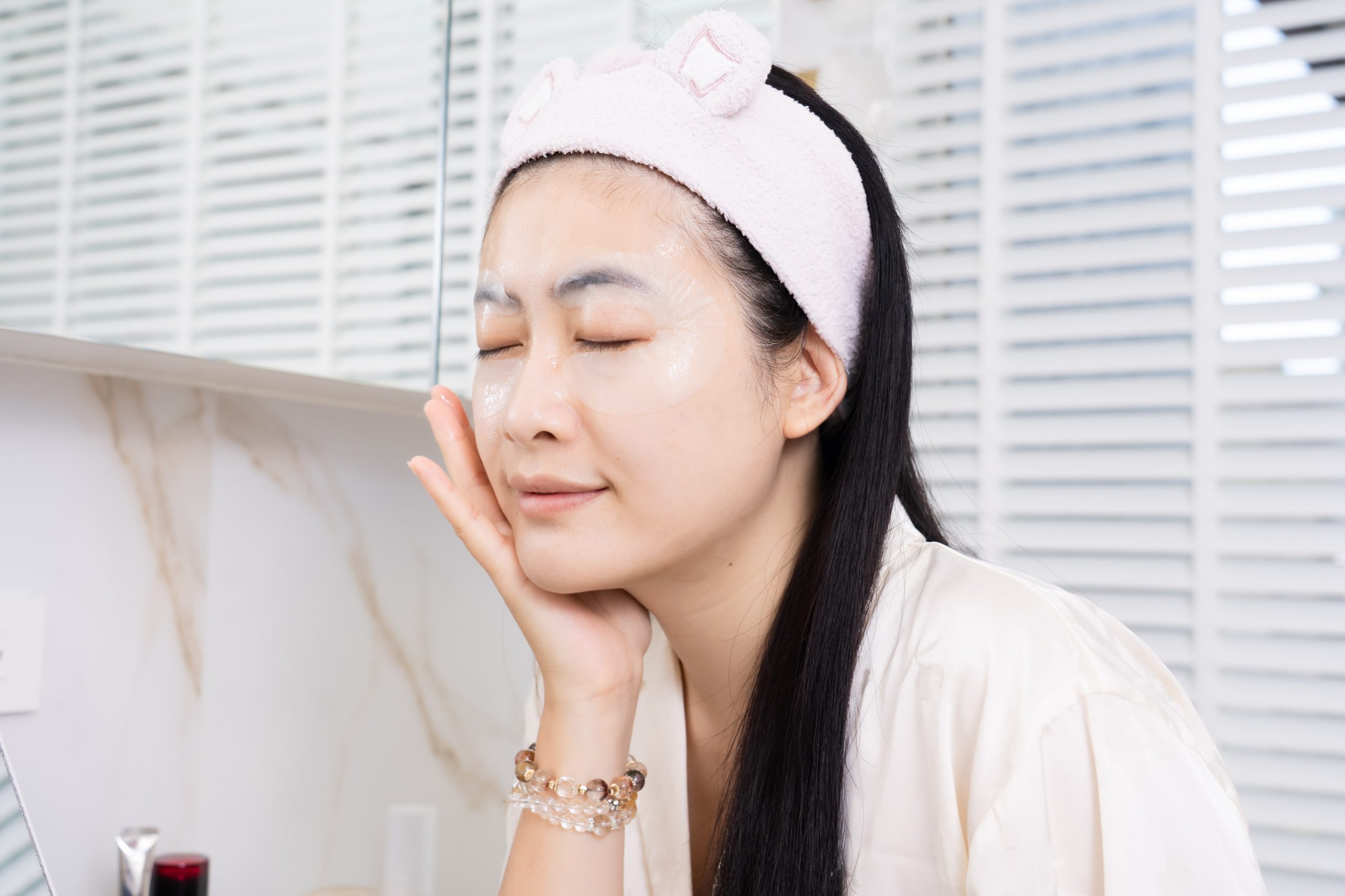 擺脫媽味+找回青春!【茜茜抗老三部曲:保濕抗糖、支撐力、立體度】日本COCOCHI+20BD+日本NIPPI+美國美膚儀 擺脫媽味+找回青春!【茜茜抗老三部曲:保濕抗糖、支撐力、立體度】日本COCOCHI+20BD+日本NIPPI+美國美膚儀