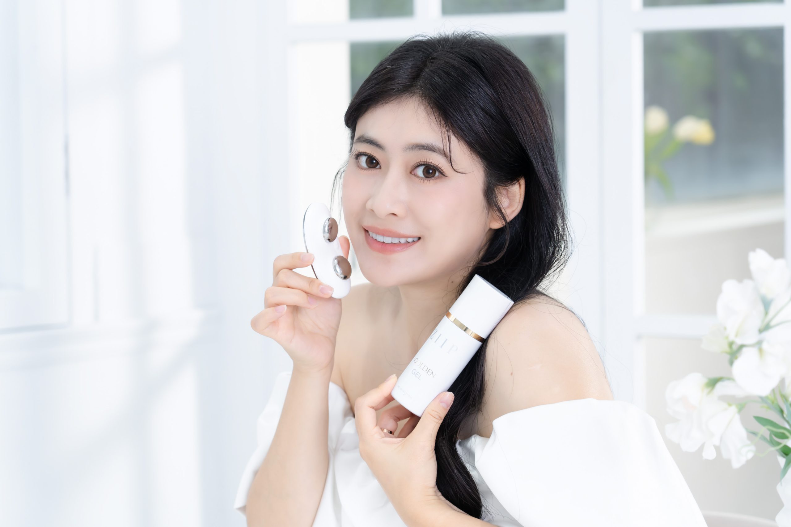 無痛也能拉升線條?【美國ZIIP HALO專利奈米微電流美膚儀】真的能讓臉Q彈、輪廓變立體嗎? 無痛也能拉升線條?【美國ZIIP HALO專利奈米微電流美膚儀】真的能讓臉Q彈、輪廓變立體嗎?