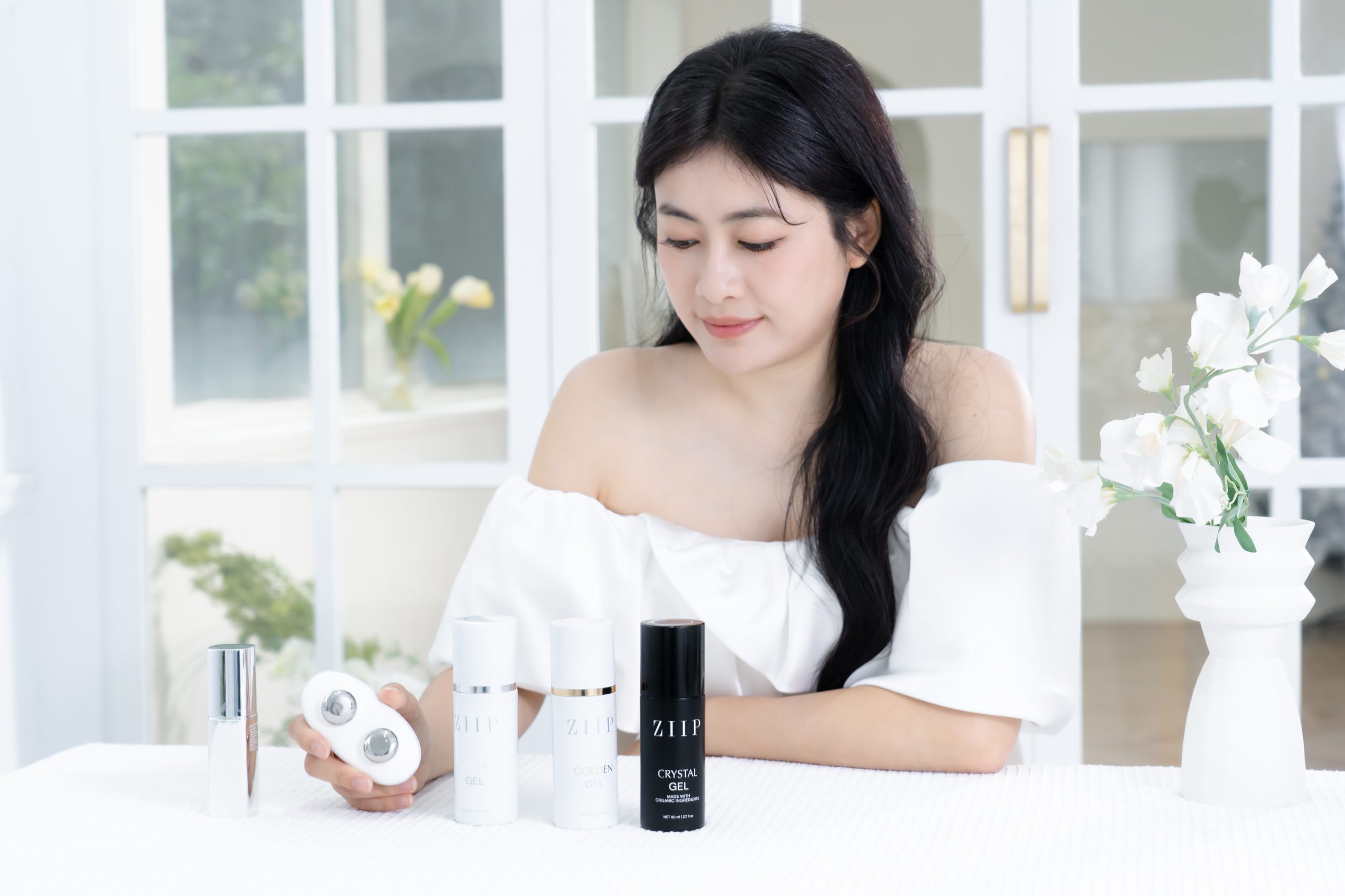 無痛也能拉升線條?【美國ZIIP HALO專利奈米微電流美膚儀】真的能讓臉Q彈、輪廓變立體嗎? 無痛也能拉升線條?【美國ZIIP HALO專利奈米微電流美膚儀】真的能讓臉Q彈、輪廓變立體嗎?