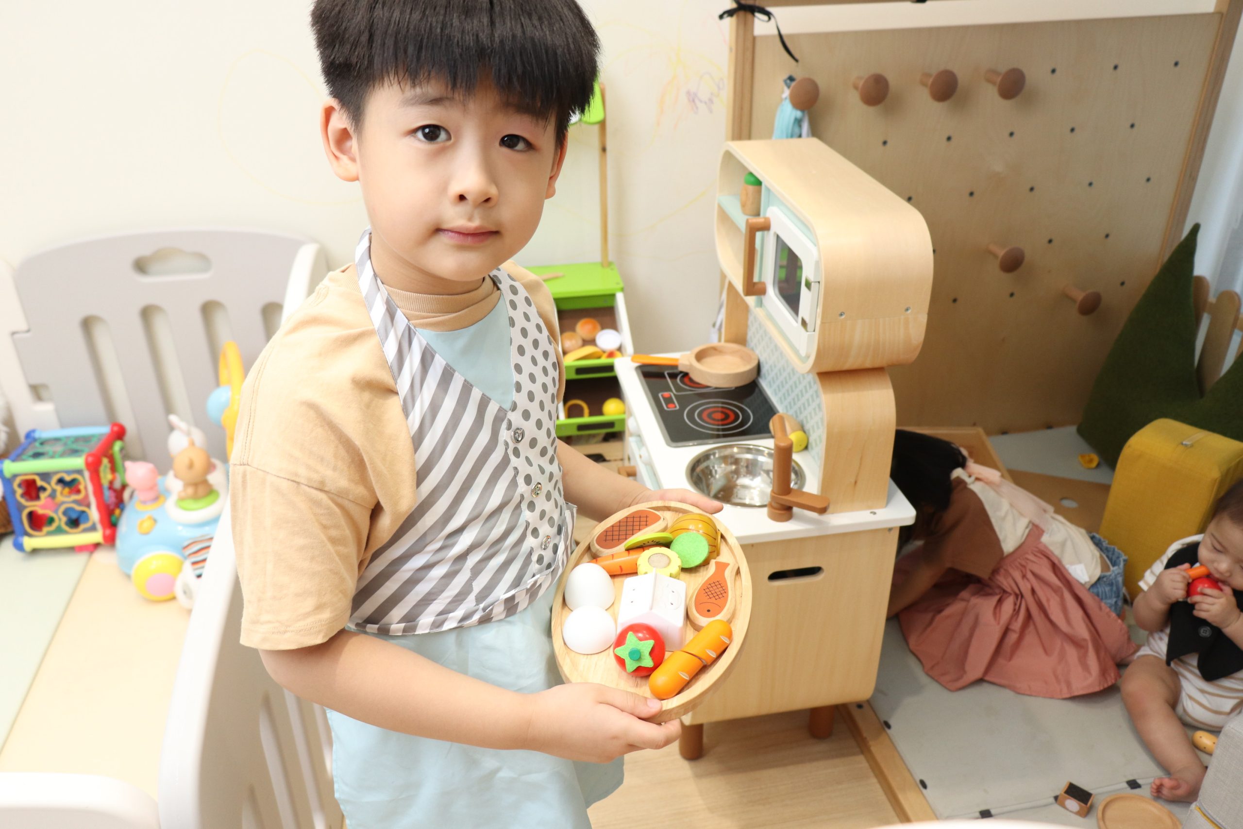 聖誕挑禮不煩惱！茜茜公開「性格客製挑禮密碼」：用最懂孩子的方法選出最對的禮物