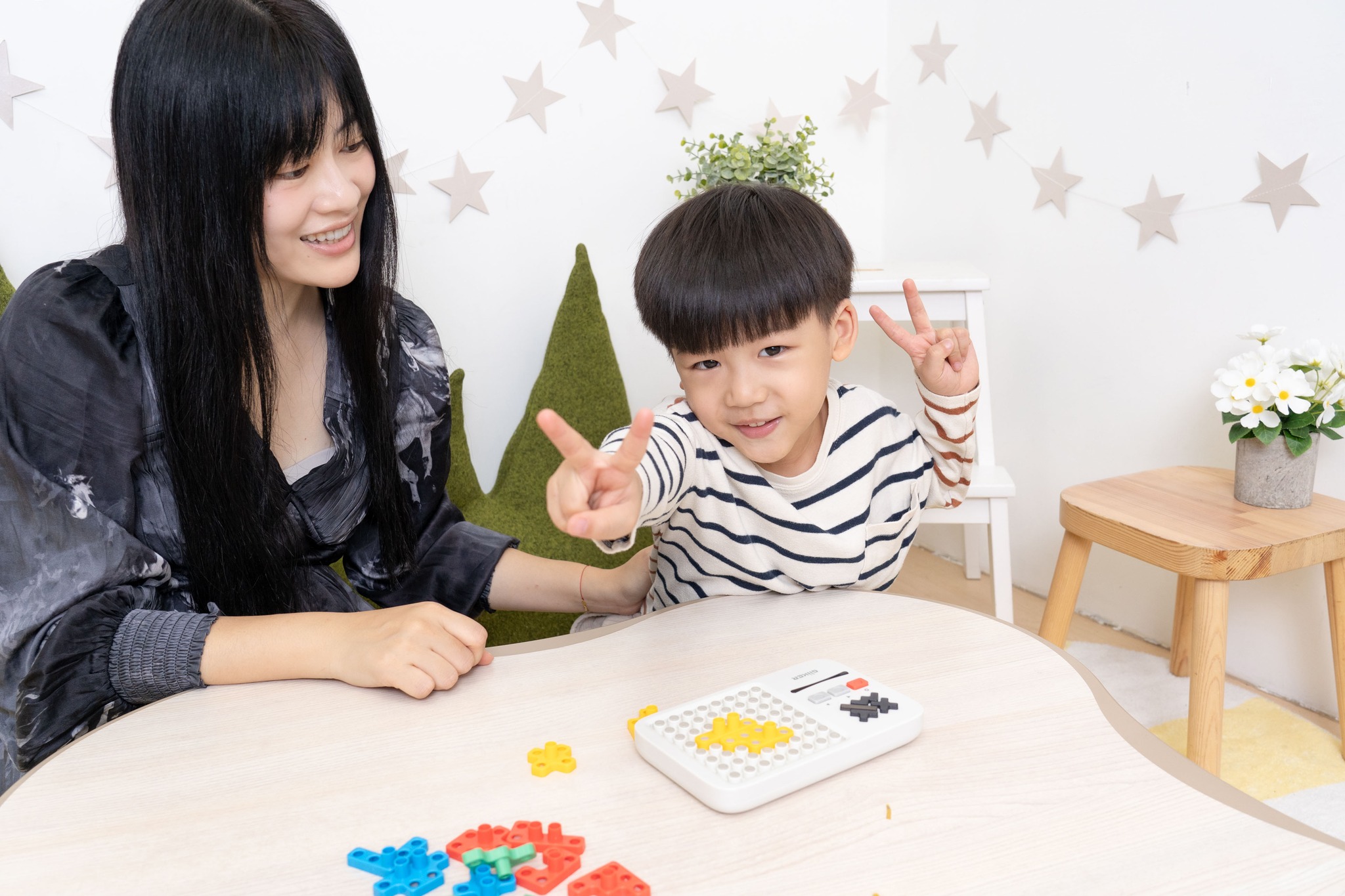 聖誕挑禮不煩惱！茜茜公開「性格客製挑禮密碼」：用最懂孩子的方法選出最對的禮物