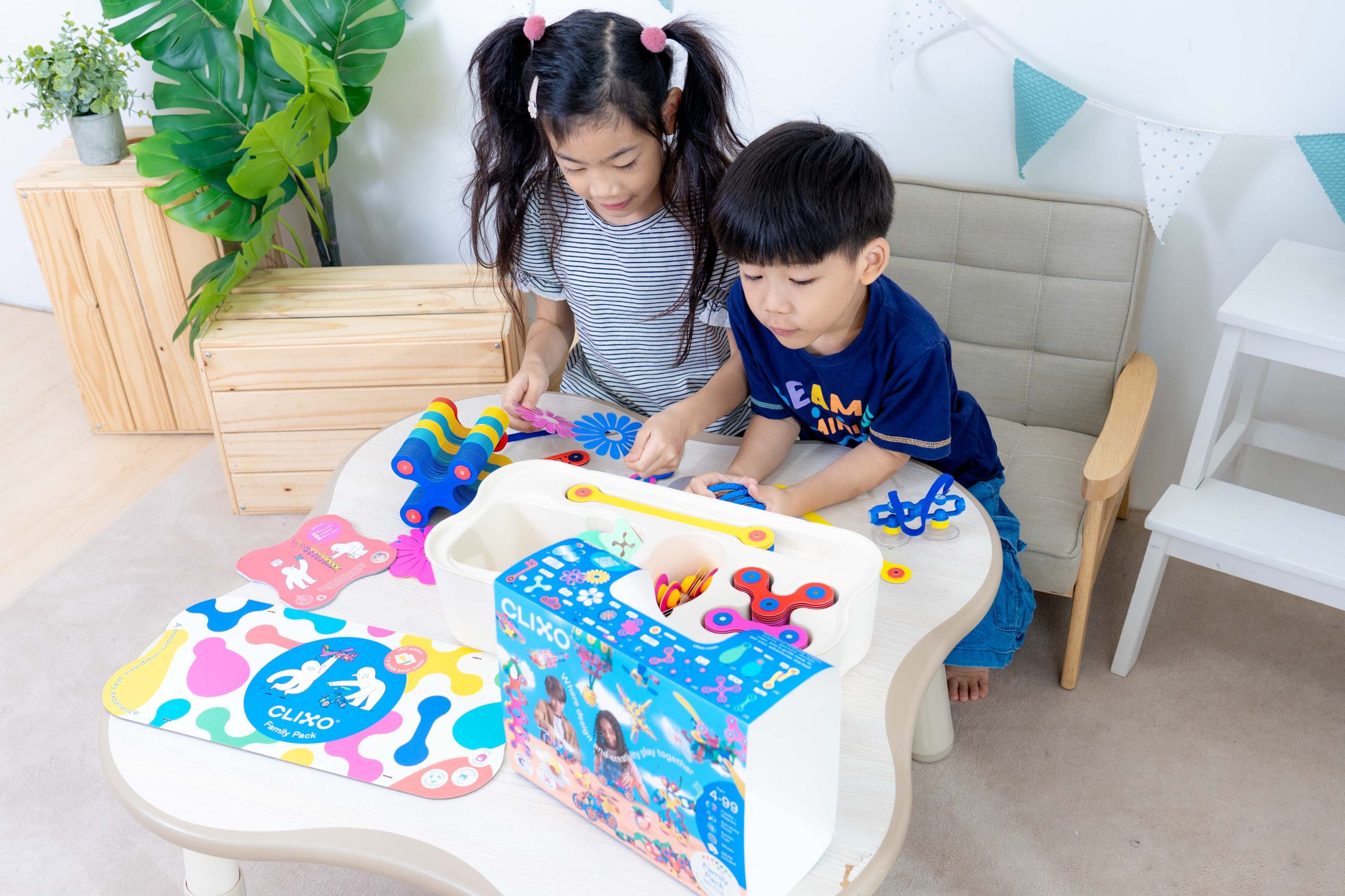 磁力片新玩法【美國Clixo創樂多磁力片:不只2D平面,還能3D變化+戴上身】史上最讚茜茜獨家套組~孩子超愛! 磁力片新玩法【美國Clixo創樂多磁力片:不只2D平面,還能3D變化+戴上身】史上最讚茜茜獨家套組~孩子超愛!