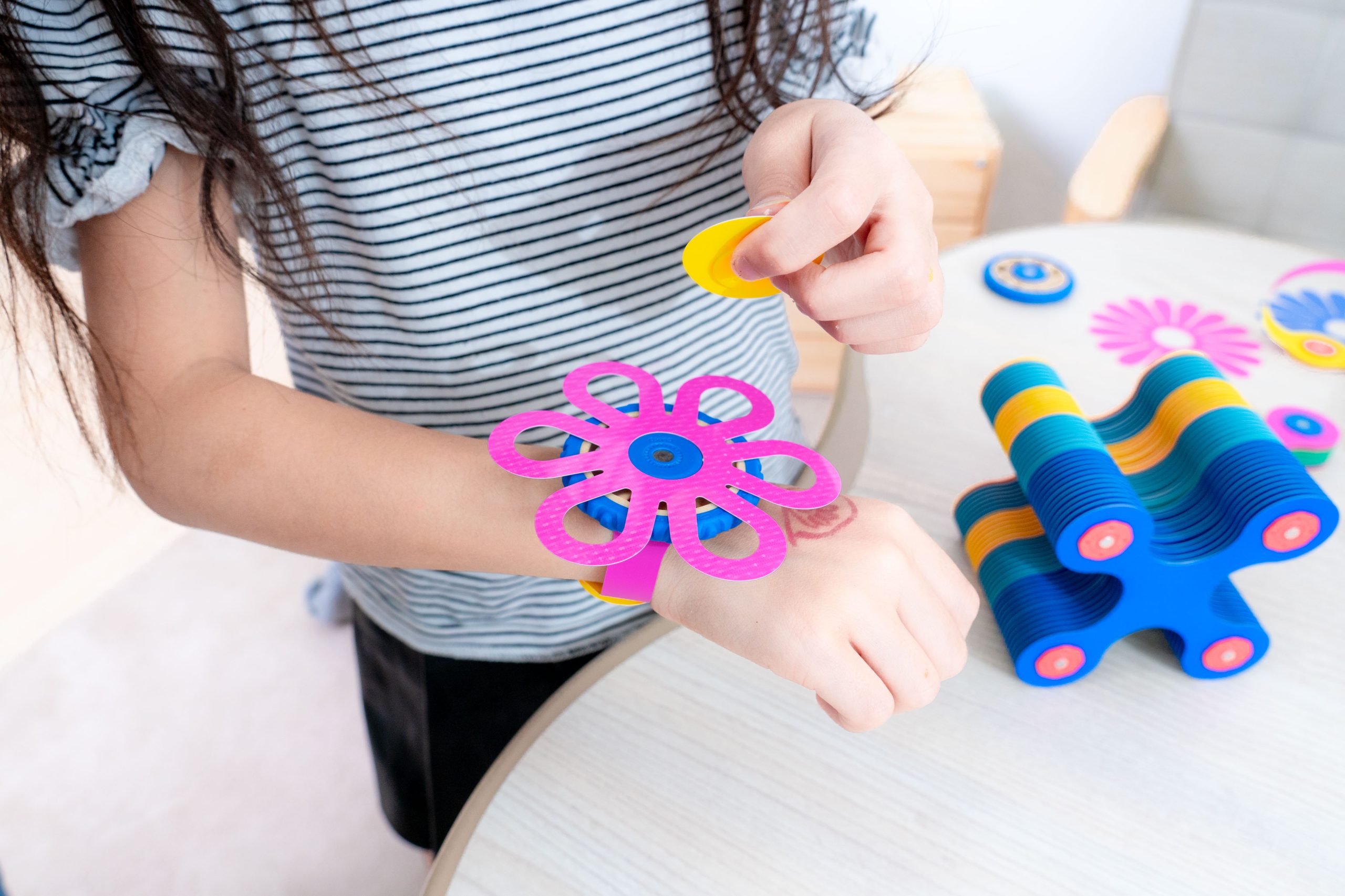 磁力片新玩法【美國Clixo創樂多磁力片:不只2D平面,還能3D變化+戴上身】史上最讚茜茜獨家套組~孩子超愛! 磁力片新玩法【美國Clixo創樂多磁力片:不只2D平面,還能3D變化+戴上身】史上最讚茜茜獨家套組~孩子超愛!