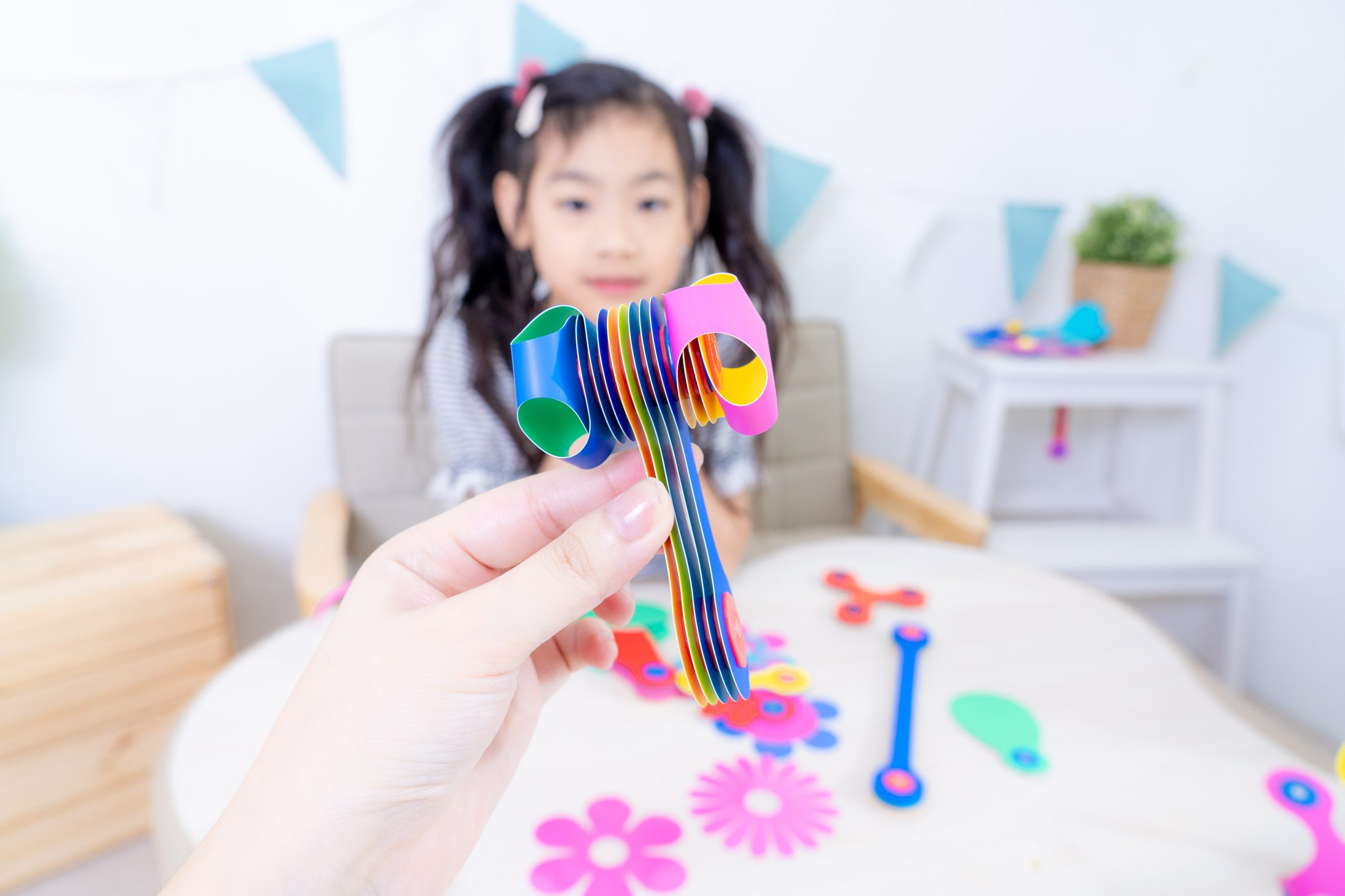 磁力片新玩法【美國Clixo創樂多磁力片:不只2D平面,還能3D變化+戴上身】史上最讚茜茜獨家套組~孩子超愛! 磁力片新玩法【美國Clixo創樂多磁力片:不只2D平面,還能3D變化+戴上身】史上最讚茜茜獨家套組~孩子超愛!