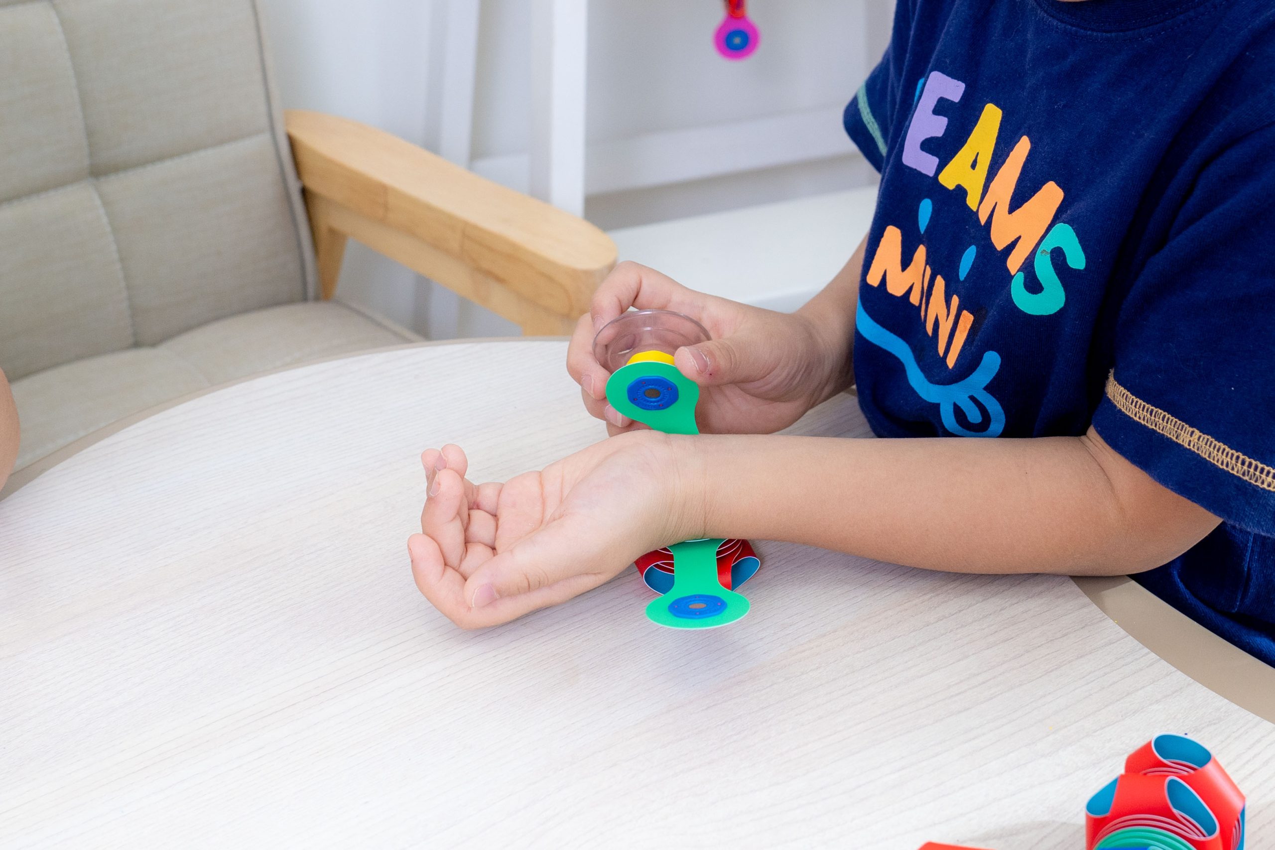 磁力片新玩法【美國Clixo創樂多磁力片:不只2D平面,還能3D變化+戴上身】史上最讚茜茜獨家套組~孩子超愛! 磁力片新玩法【美國Clixo創樂多磁力片:不只2D平面,還能3D變化+戴上身】史上最讚茜茜獨家套組~孩子超愛!