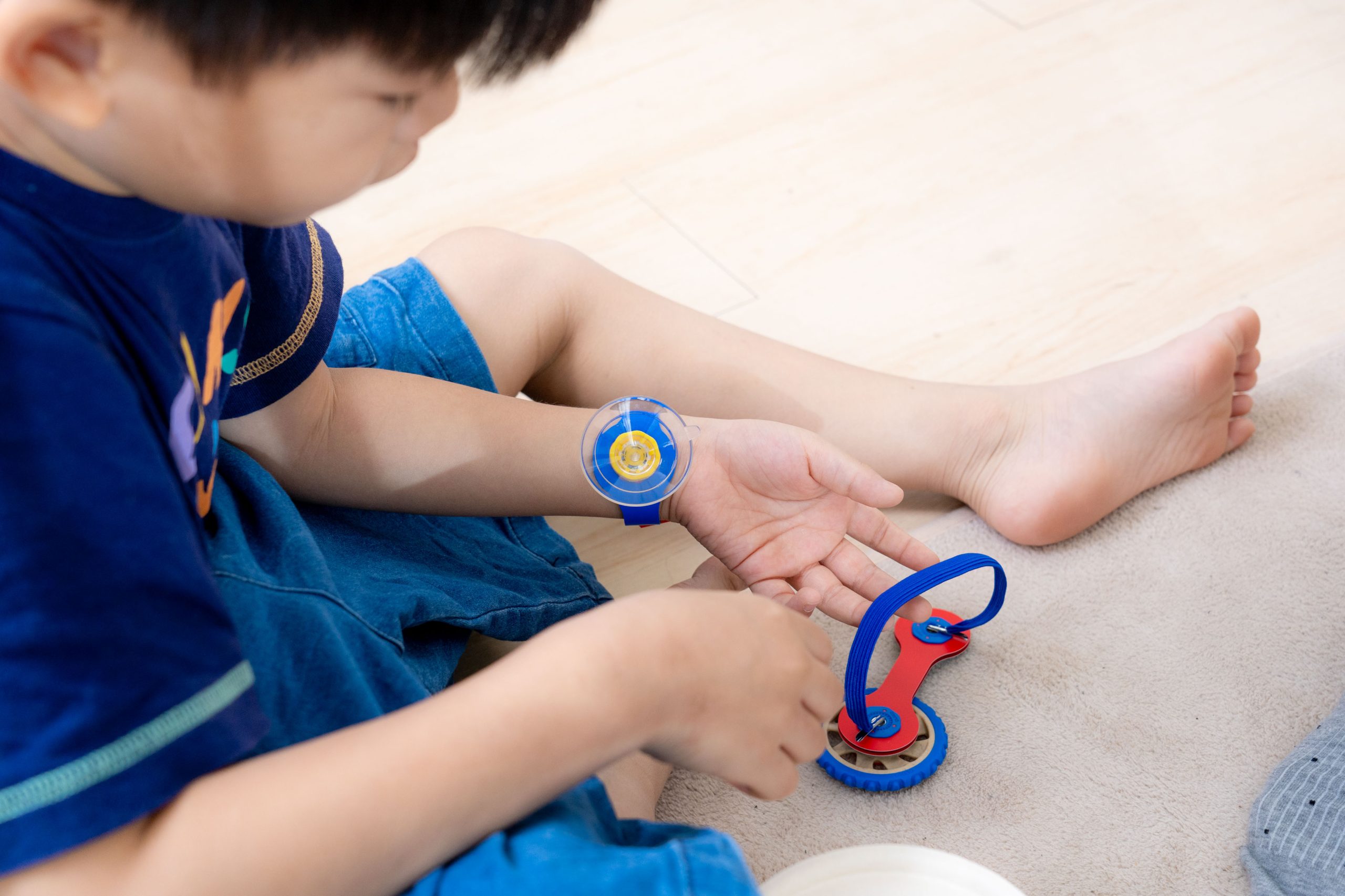 磁力片新玩法【美國Clixo創樂多磁力片:不只2D平面,還能3D變化+戴上身】史上最讚茜茜獨家套組~孩子超愛! 磁力片新玩法【美國Clixo創樂多磁力片:不只2D平面,還能3D變化+戴上身】史上最讚茜茜獨家套組~孩子超愛!