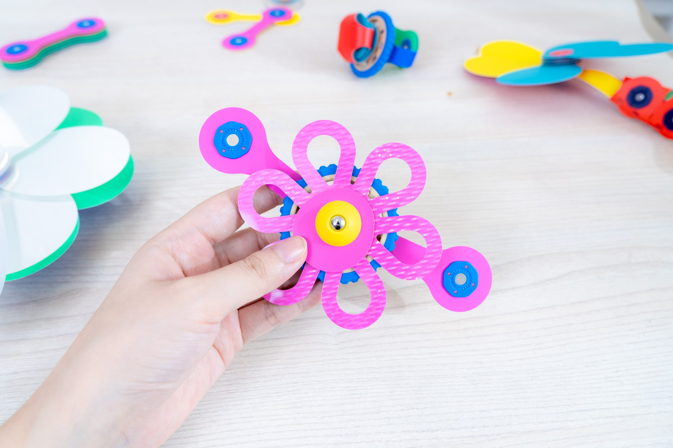 磁力片新玩法【美國Clixo創樂多磁力片:不只2D平面,還能3D變化+戴上身】史上最讚茜茜獨家套組~孩子超愛! 磁力片新玩法【美國Clixo創樂多磁力片:不只2D平面,還能3D變化+戴上身】史上最讚茜茜獨家套組~孩子超愛!