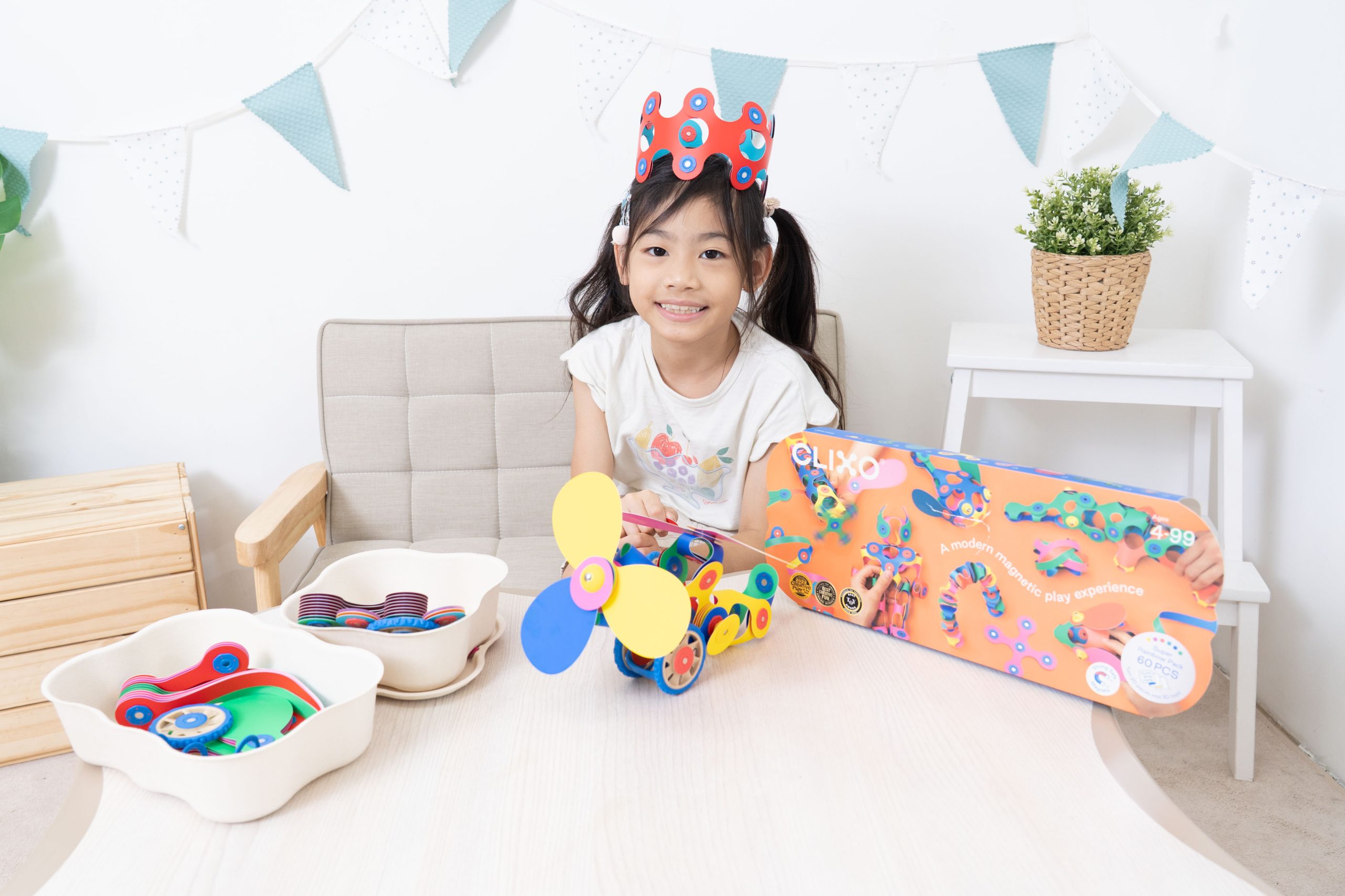 磁力片新玩法【美國Clixo創樂多磁力片:不只2D平面,還能3D變化+戴上身】史上最讚茜茜獨家套組~孩子超愛! 磁力片新玩法【美國Clixo創樂多磁力片:不只2D平面,還能3D變化+戴上身】史上最讚茜茜獨家套組~孩子超愛!