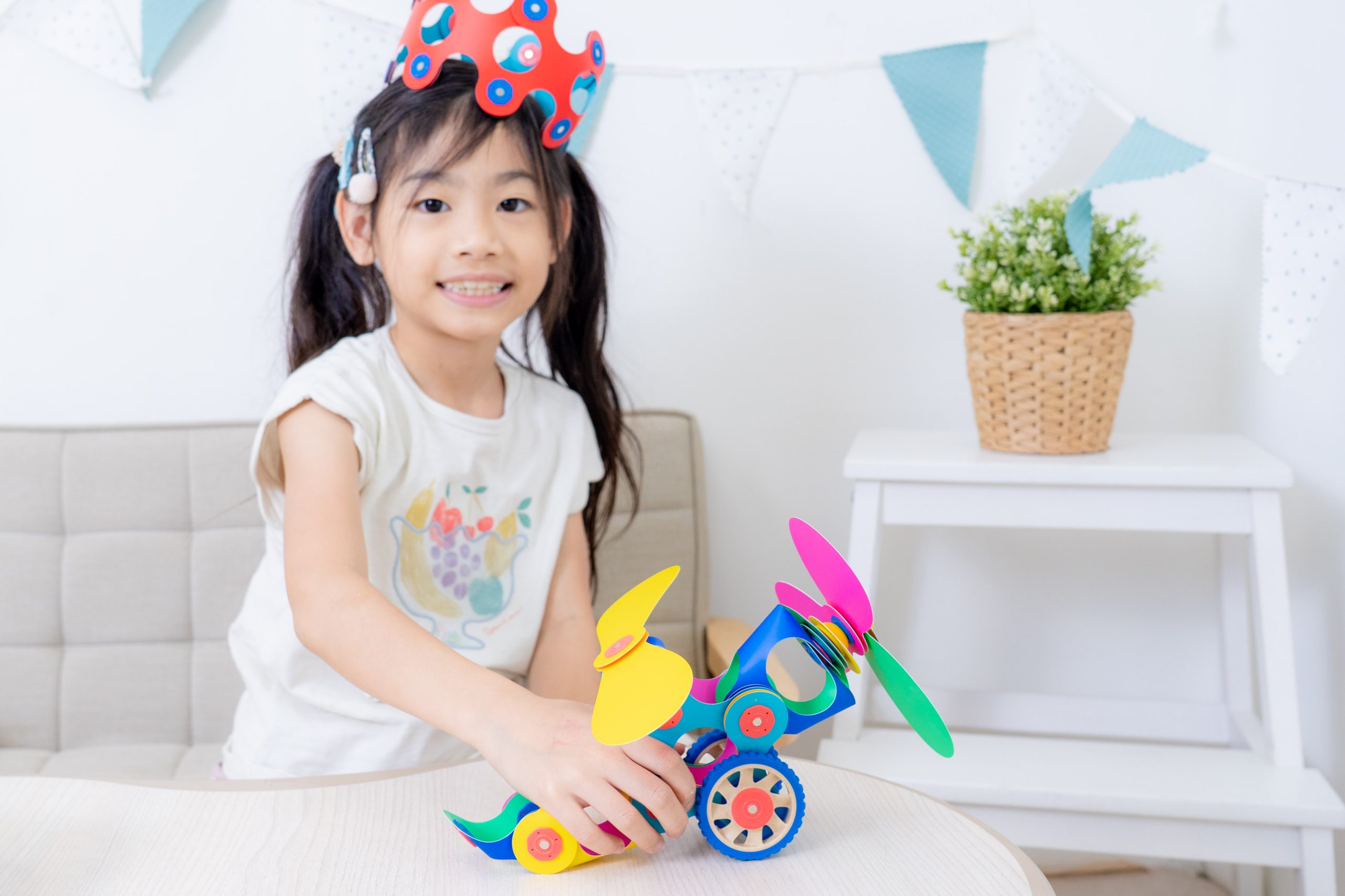 磁力片新玩法【美國Clixo創樂多磁力片:不只2D平面,還能3D變化+戴上身】史上最讚茜茜獨家套組~孩子超愛! 磁力片新玩法【美國Clixo創樂多磁力片:不只2D平面,還能3D變化+戴上身】史上最讚茜茜獨家套組~孩子超愛!