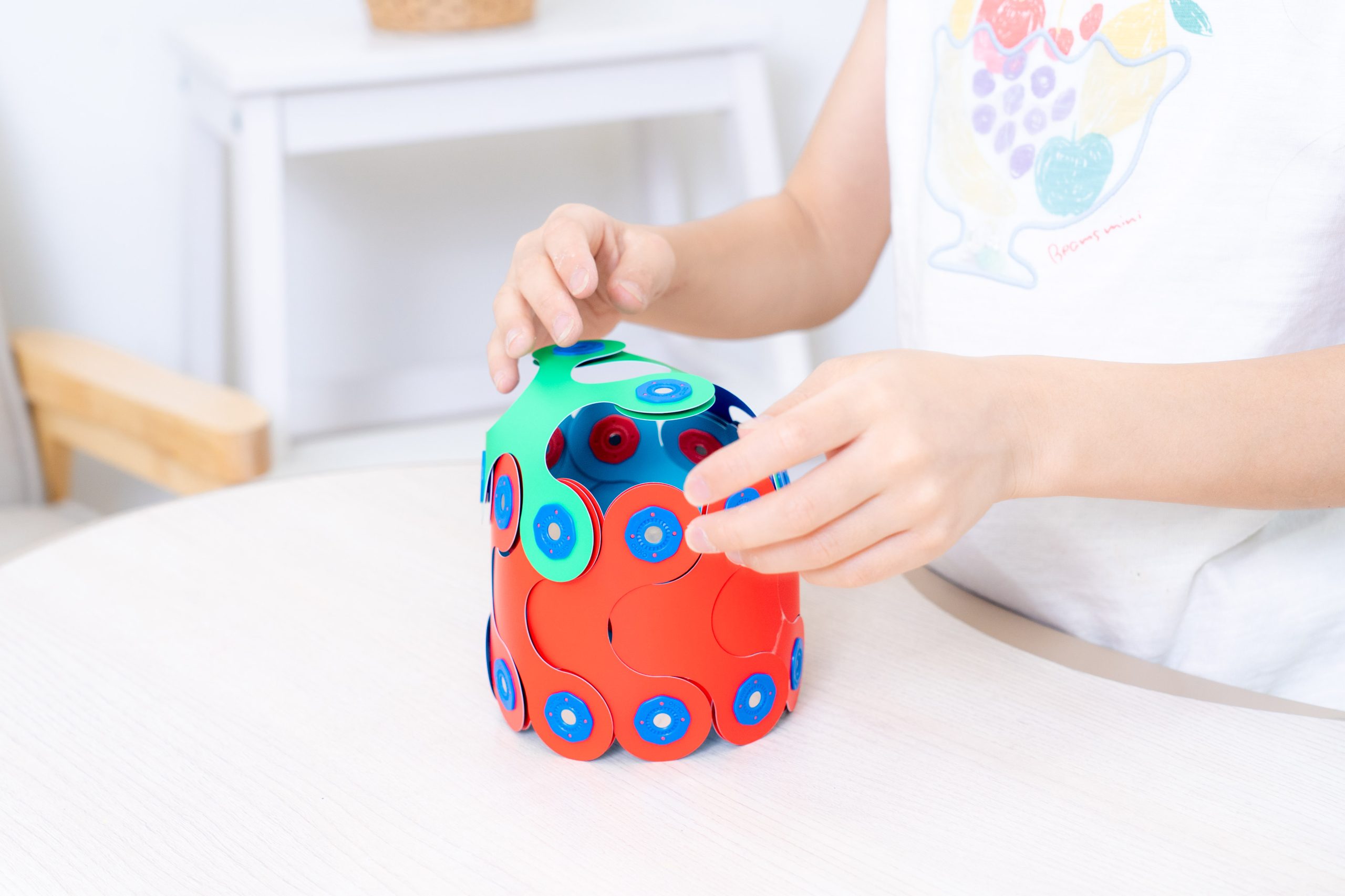 磁力片新玩法【美國Clixo創樂多磁力片:不只2D平面,還能3D變化+戴上身】史上最讚茜茜獨家套組~孩子超愛! 磁力片新玩法【美國Clixo創樂多磁力片:不只2D平面,還能3D變化+戴上身】史上最讚茜茜獨家套組~孩子超愛!