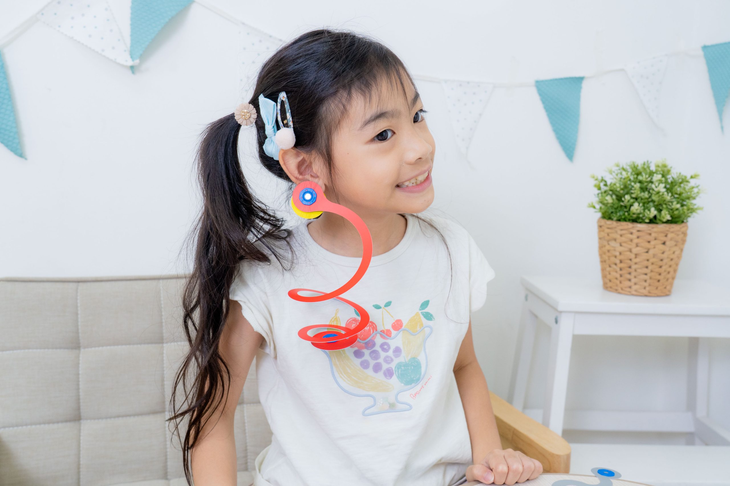 磁力片新玩法【美國Clixo創樂多磁力片:不只2D平面,還能3D變化+戴上身】史上最讚茜茜獨家套組~孩子超愛! 磁力片新玩法【美國Clixo創樂多磁力片:不只2D平面,還能3D變化+戴上身】史上最讚茜茜獨家套組~孩子超愛!