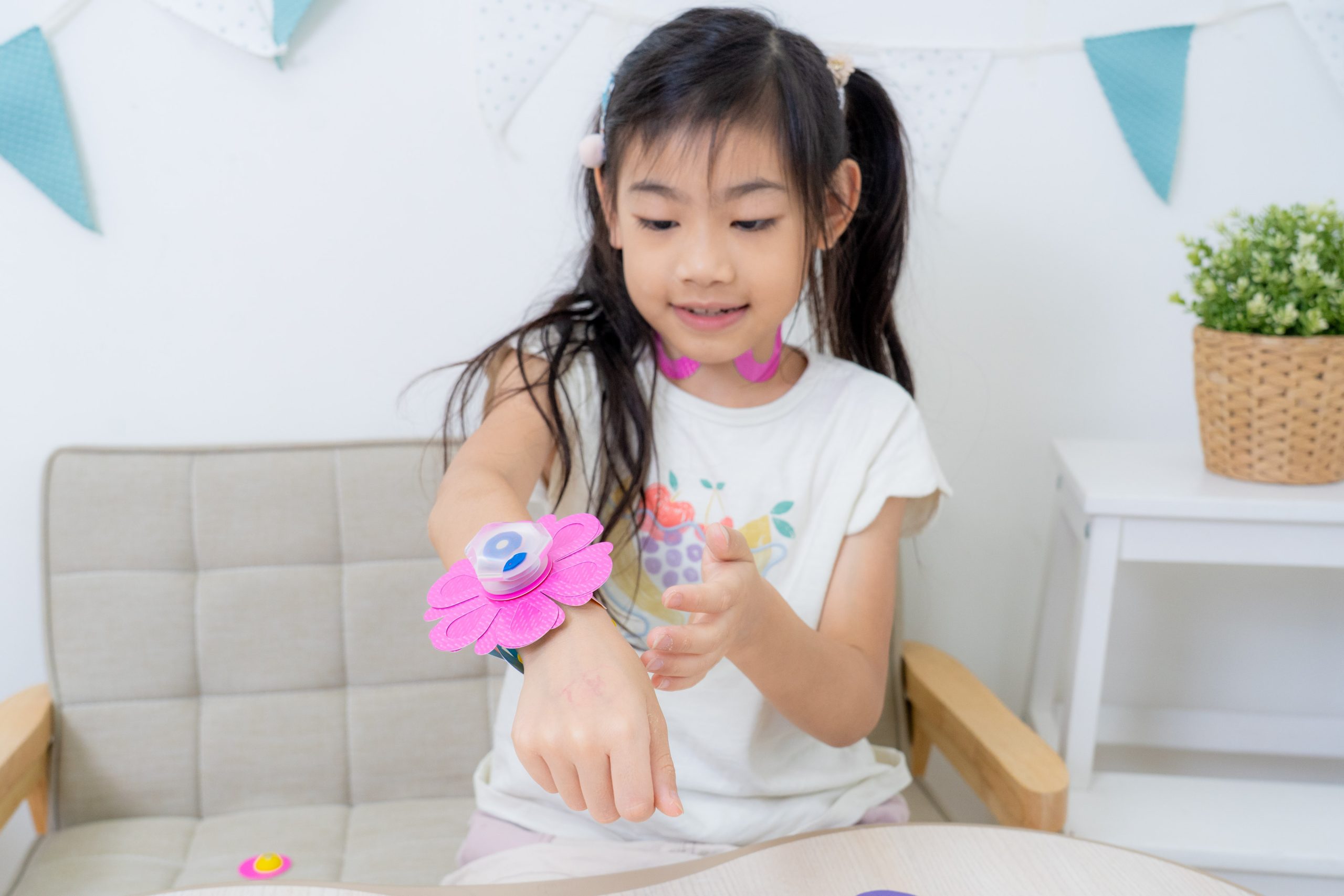 磁力片新玩法【美國Clixo創樂多磁力片:不只2D平面,還能3D變化+戴上身】史上最讚茜茜獨家套組~孩子超愛! 磁力片新玩法【美國Clixo創樂多磁力片:不只2D平面,還能3D變化+戴上身】史上最讚茜茜獨家套組~孩子超愛!