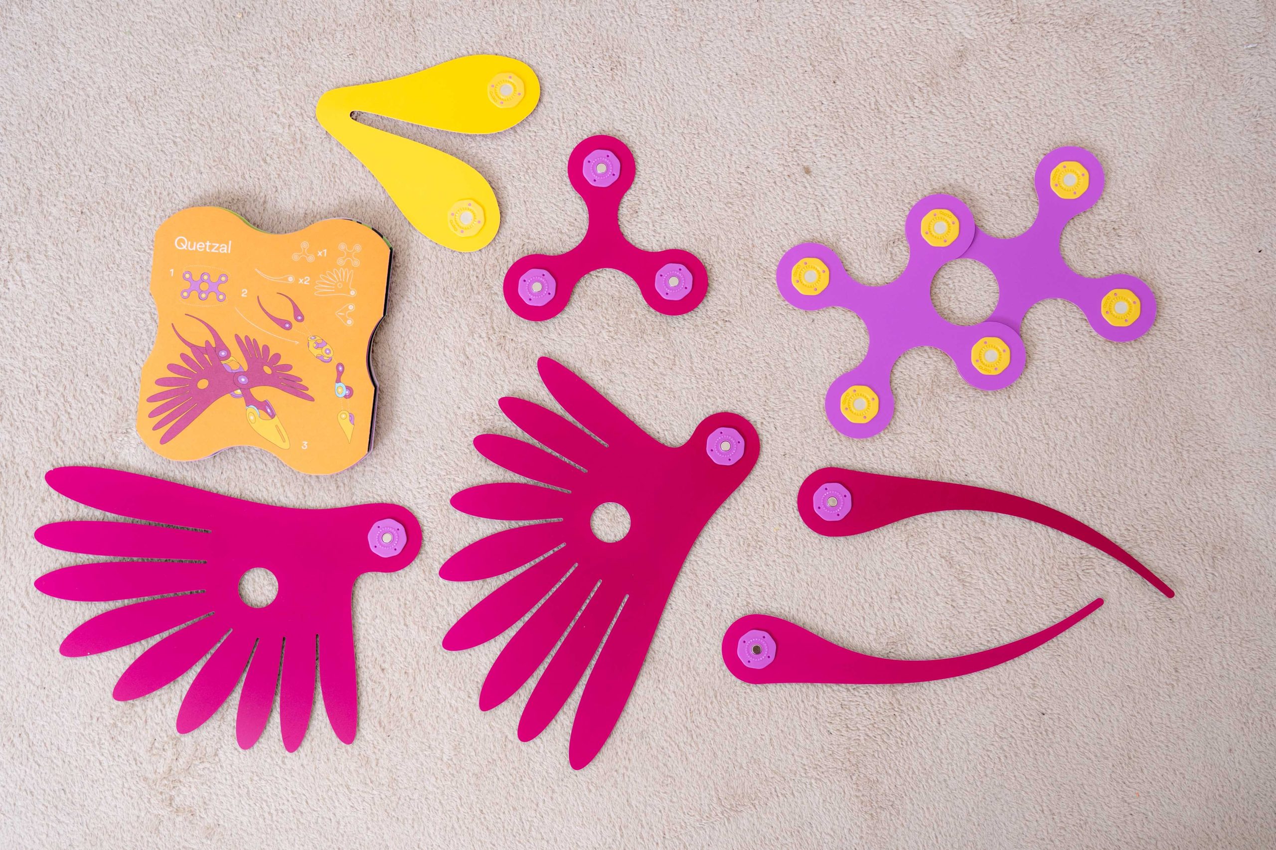 磁力片新玩法【美國Clixo創樂多磁力片:不只2D平面,還能3D變化+戴上身】史上最讚茜茜獨家套組~孩子超愛! 磁力片新玩法【美國Clixo創樂多磁力片:不只2D平面,還能3D變化+戴上身】史上最讚茜茜獨家套組~孩子超愛!