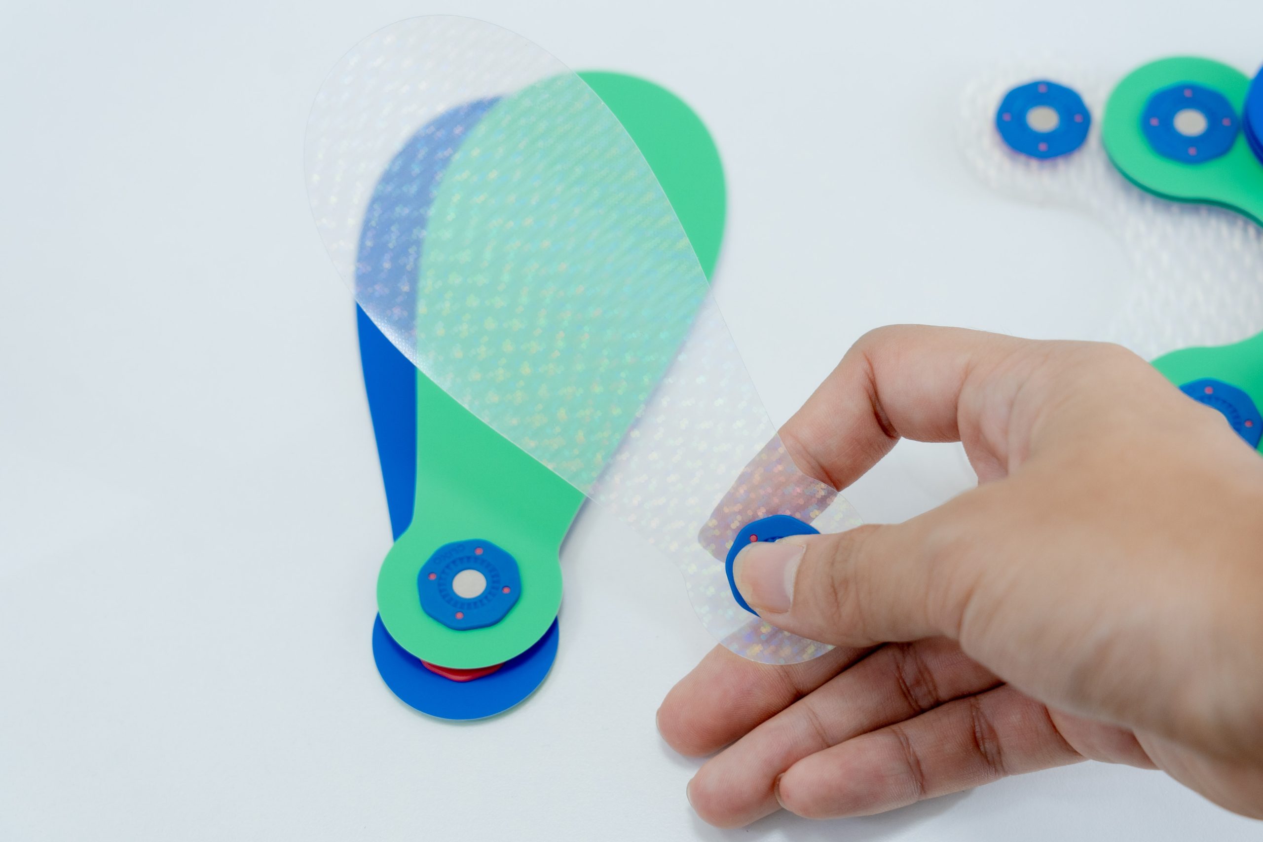 磁力片新玩法【美國Clixo創樂多磁力片:不只2D平面,還能3D變化+戴上身】史上最讚茜茜獨家套組~孩子超愛! 磁力片新玩法【美國Clixo創樂多磁力片:不只2D平面,還能3D變化+戴上身】史上最讚茜茜獨家套組~孩子超愛!