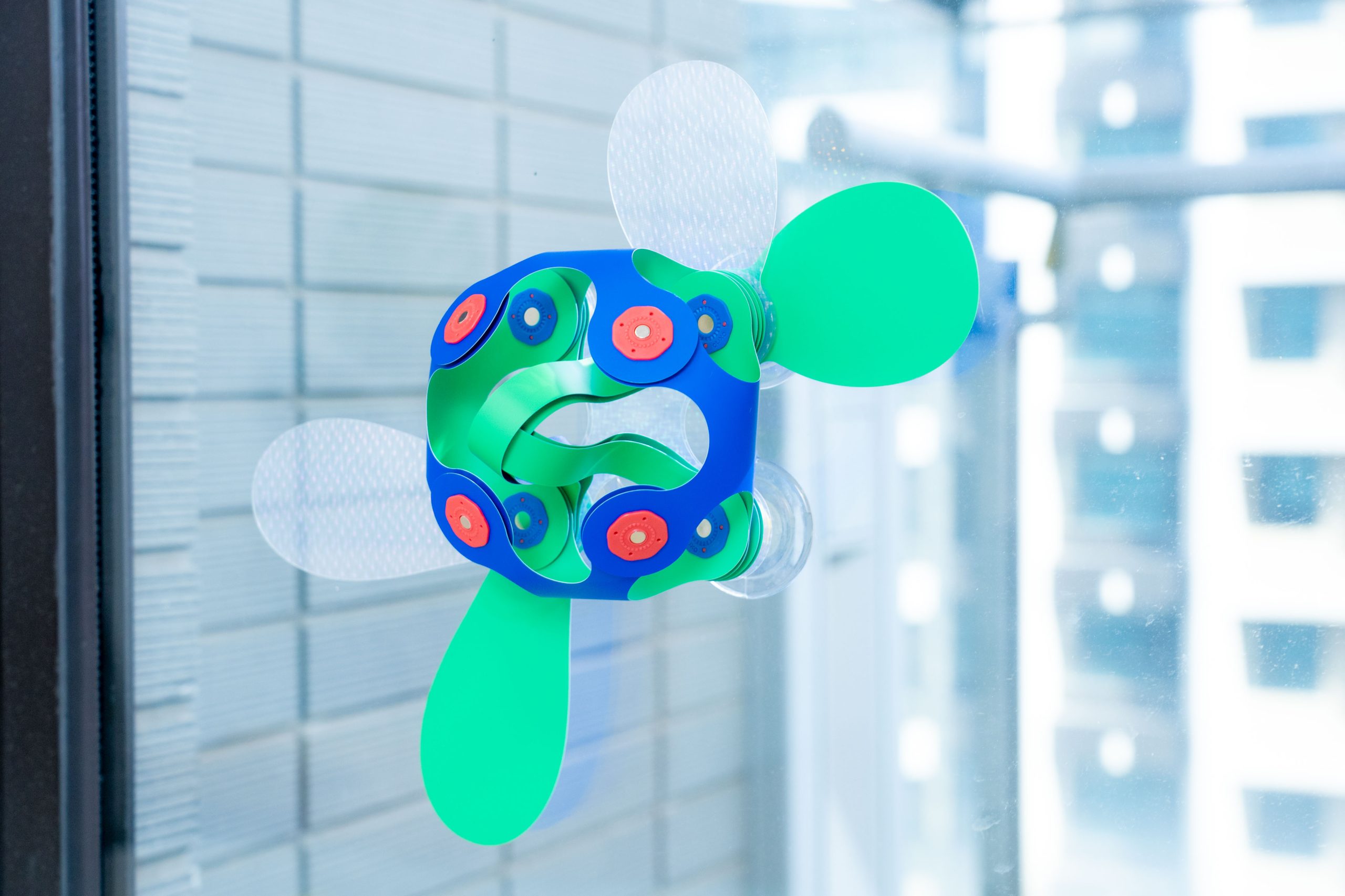 磁力片新玩法【美國Clixo創樂多磁力片:不只2D平面,還能3D變化+戴上身】史上最讚茜茜獨家套組~孩子超愛! 磁力片新玩法【美國Clixo創樂多磁力片:不只2D平面,還能3D變化+戴上身】史上最讚茜茜獨家套組~孩子超愛!