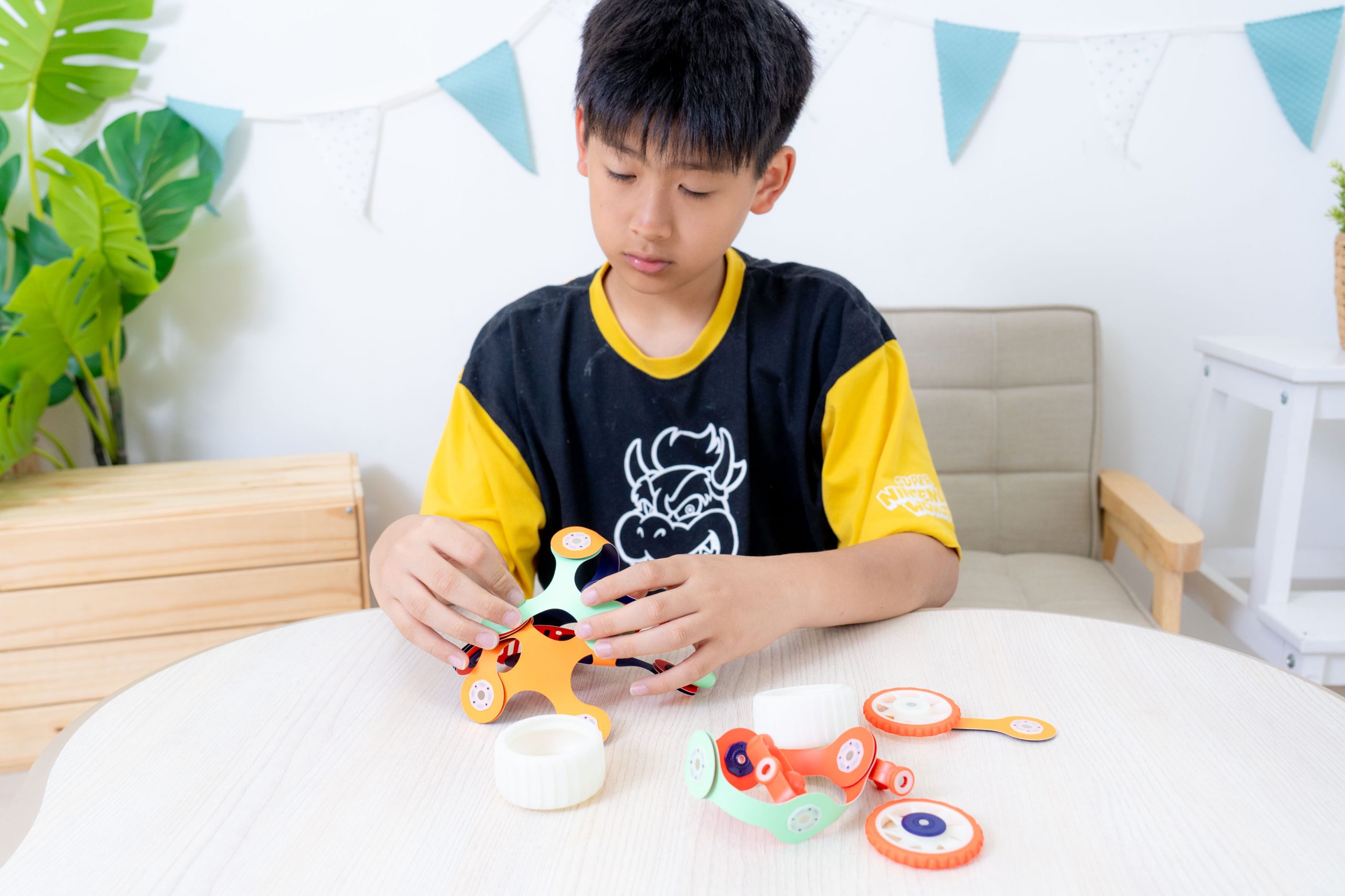 磁力片新玩法【美國Clixo創樂多磁力片:不只2D平面,還能3D變化+戴上身】史上最讚茜茜獨家套組~孩子超愛! 磁力片新玩法【美國Clixo創樂多磁力片:不只2D平面,還能3D變化+戴上身】史上最讚茜茜獨家套組~孩子超愛!