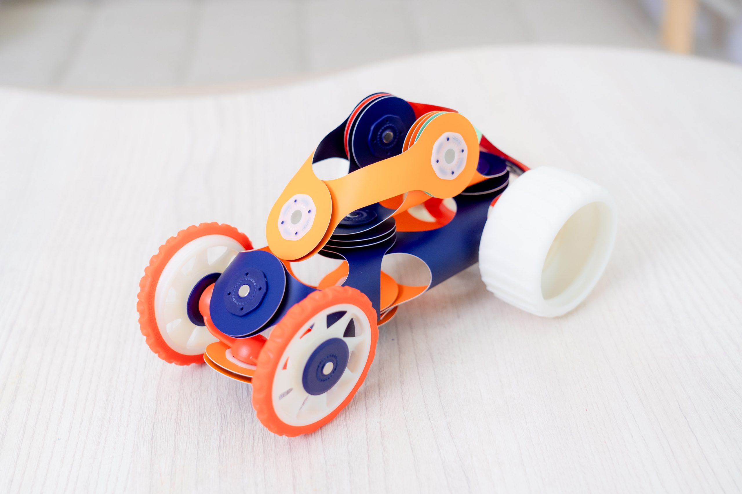 磁力片新玩法【美國Clixo創樂多磁力片:不只2D平面,還能3D變化+戴上身】史上最讚茜茜獨家套組~孩子超愛! 磁力片新玩法【美國Clixo創樂多磁力片:不只2D平面,還能3D變化+戴上身】史上最讚茜茜獨家套組~孩子超愛!