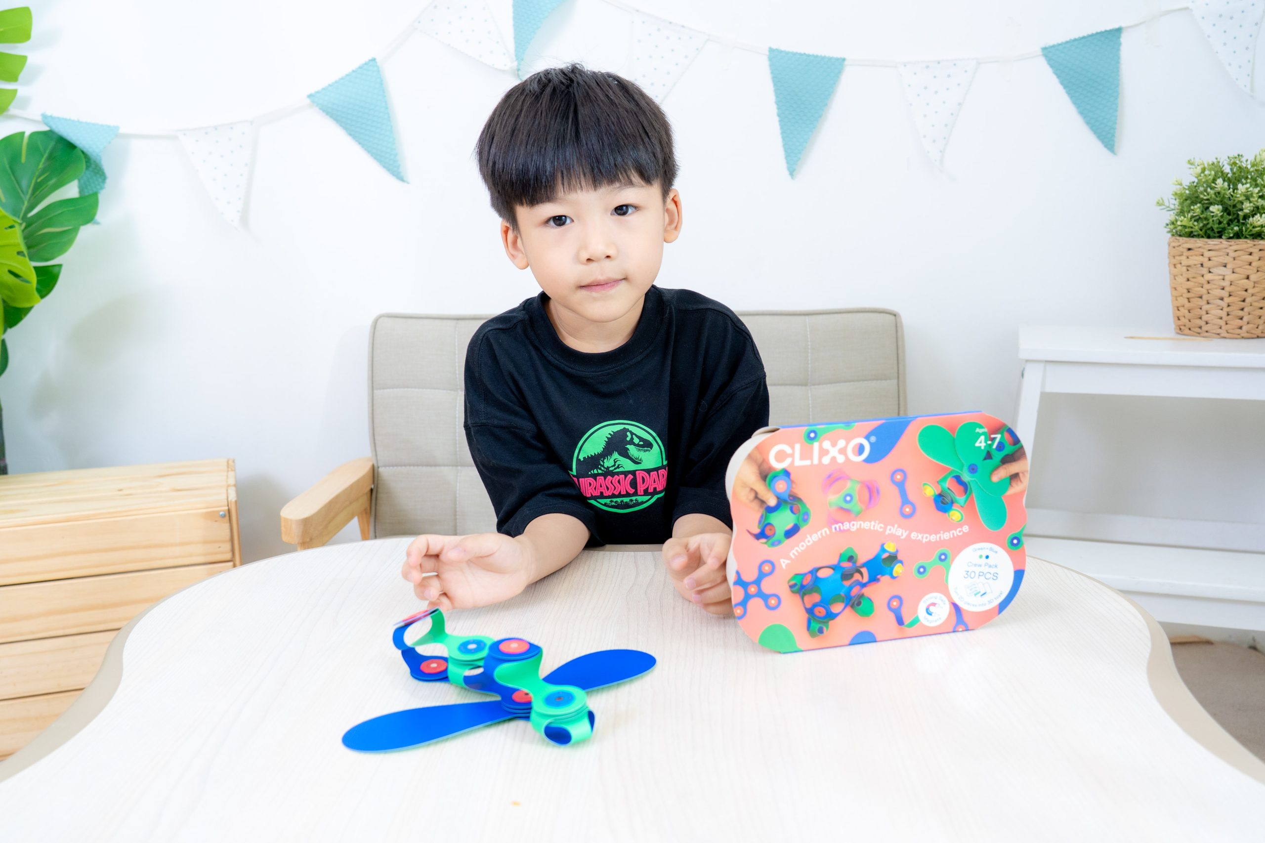 磁力片新玩法【美國Clixo創樂多磁力片:不只2D平面,還能3D變化+戴上身】史上最讚茜茜獨家套組~孩子超愛! 磁力片新玩法【美國Clixo創樂多磁力片:不只2D平面,還能3D變化+戴上身】史上最讚茜茜獨家套組~孩子超愛!