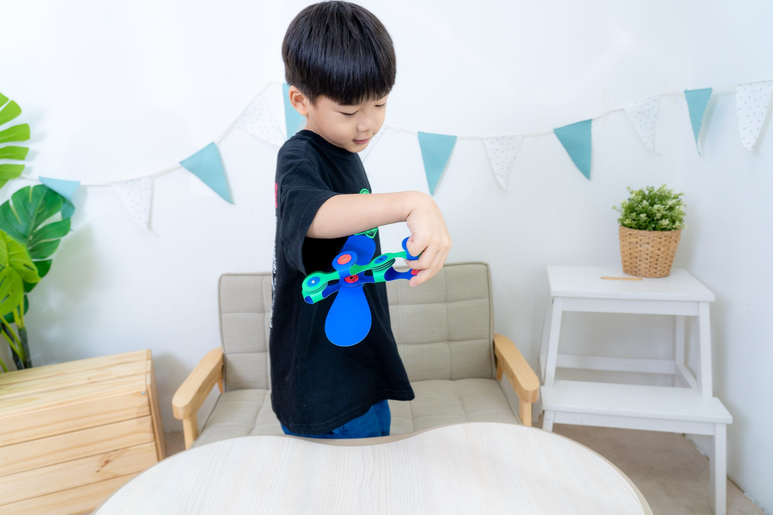 磁力片新玩法【美國Clixo創樂多磁力片:不只2D平面,還能3D變化+戴上身】史上最讚茜茜獨家套組~孩子超愛! 磁力片新玩法【美國Clixo創樂多磁力片:不只2D平面,還能3D變化+戴上身】史上最讚茜茜獨家套組~孩子超愛!