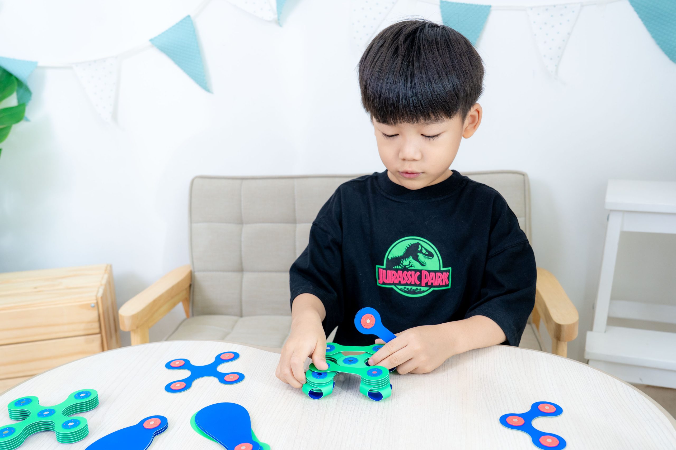 磁力片新玩法【美國Clixo創樂多磁力片:不只2D平面,還能3D變化+戴上身】史上最讚茜茜獨家套組~孩子超愛! 磁力片新玩法【美國Clixo創樂多磁力片:不只2D平面,還能3D變化+戴上身】史上最讚茜茜獨家套組~孩子超愛!