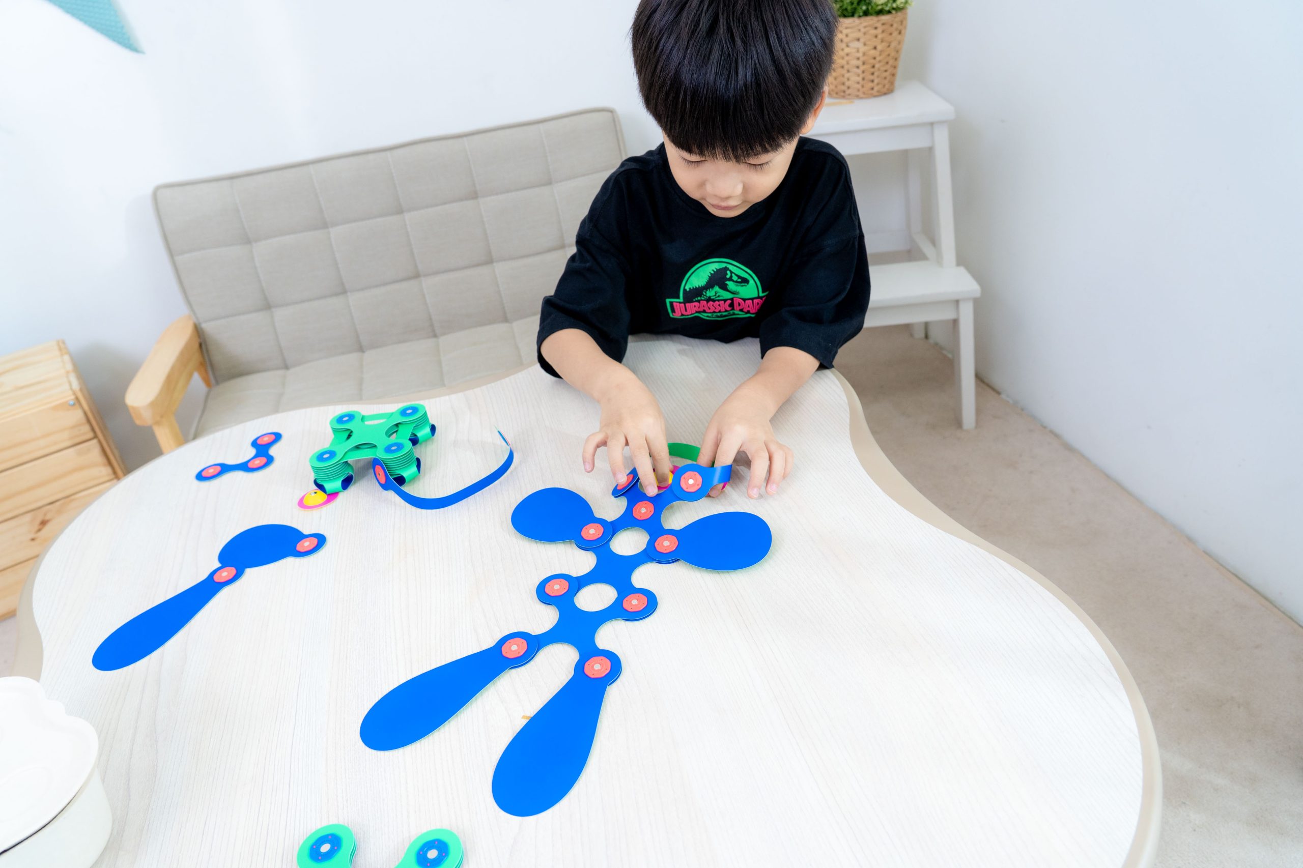 磁力片新玩法【美國Clixo創樂多磁力片:不只2D平面,還能3D變化+戴上身】史上最讚茜茜獨家套組~孩子超愛! 磁力片新玩法【美國Clixo創樂多磁力片:不只2D平面,還能3D變化+戴上身】史上最讚茜茜獨家套組~孩子超愛!