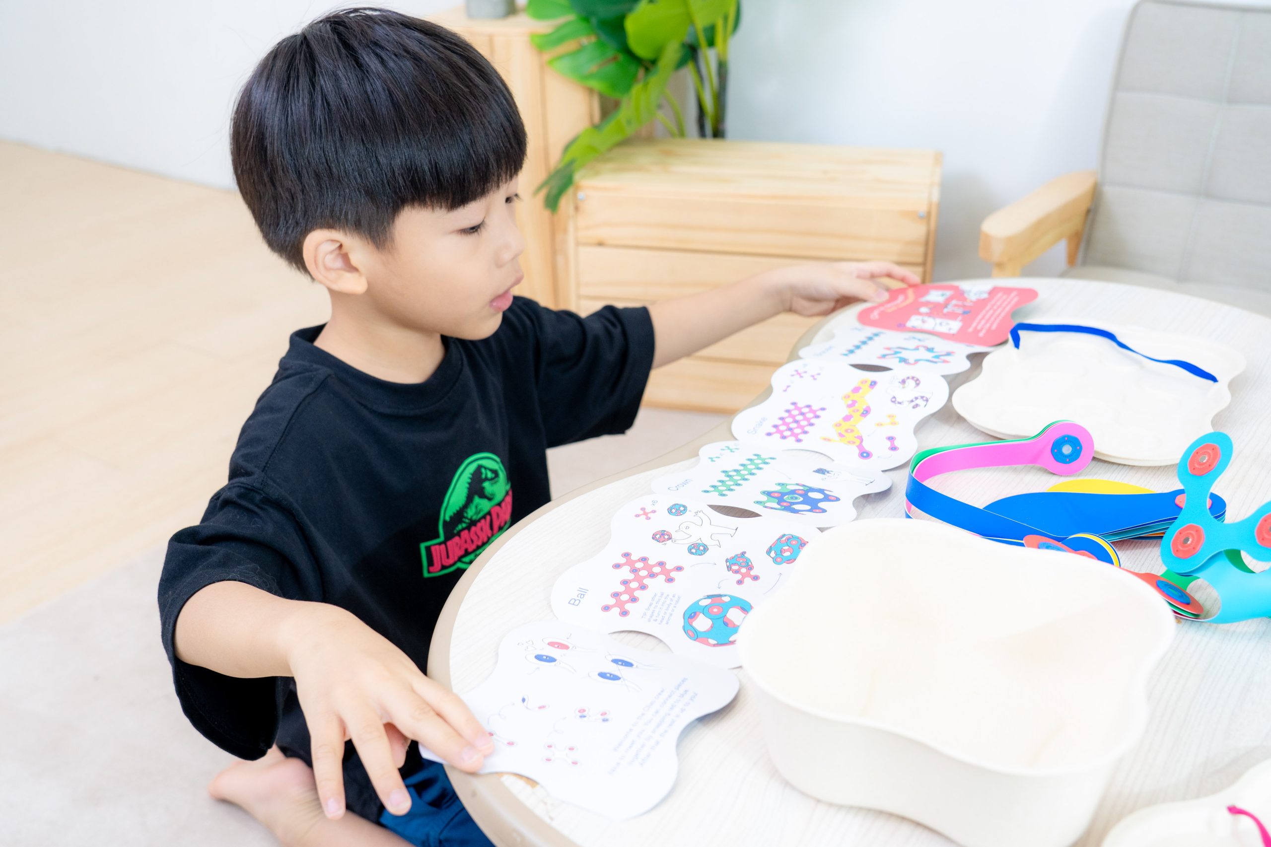 磁力片新玩法【美國Clixo創樂多磁力片:不只2D平面,還能3D變化+戴上身】史上最讚茜茜獨家套組~孩子超愛! 磁力片新玩法【美國Clixo創樂多磁力片:不只2D平面,還能3D變化+戴上身】史上最讚茜茜獨家套組~孩子超愛!