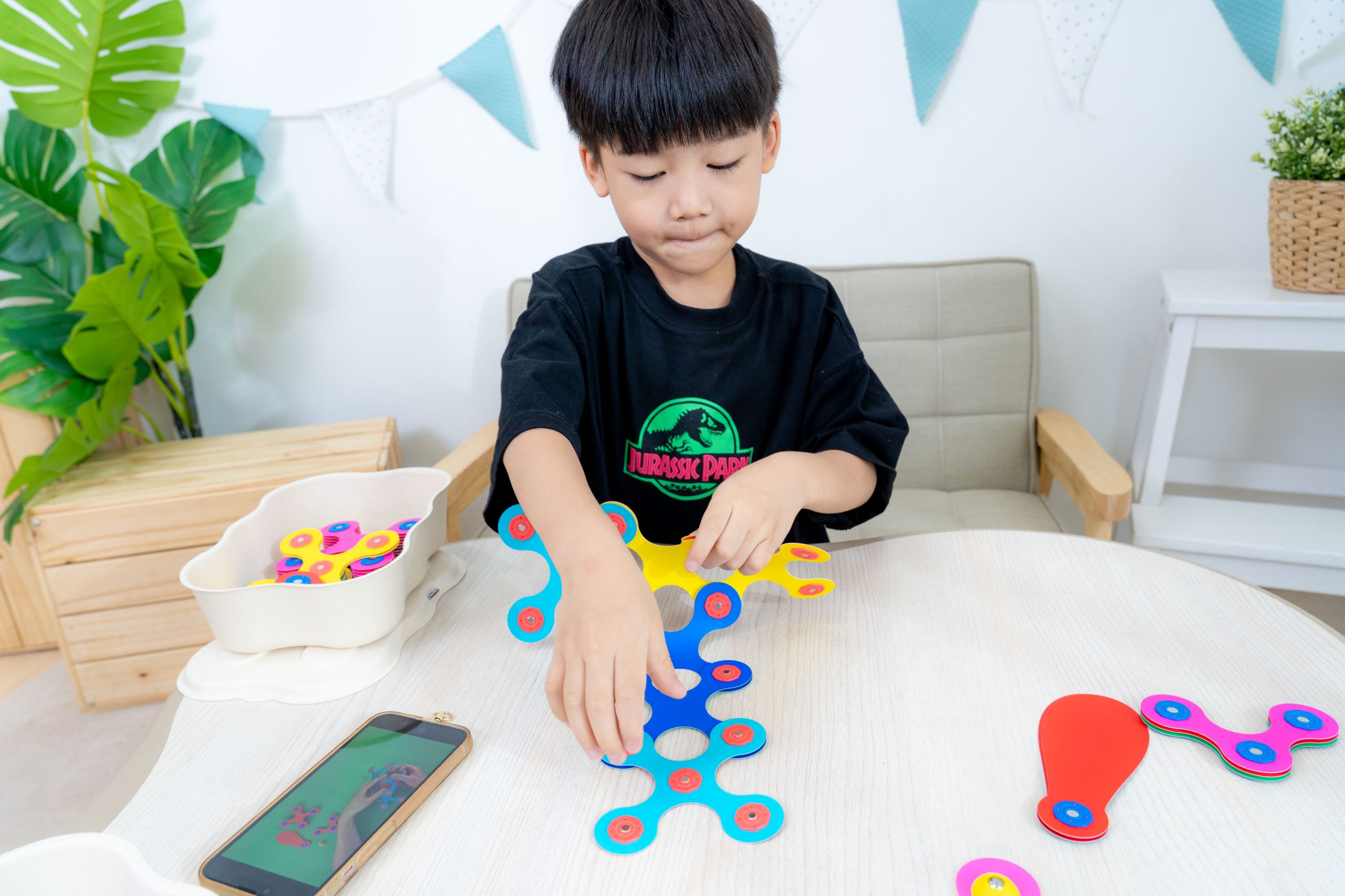 磁力片新玩法【美國Clixo創樂多磁力片:不只2D平面,還能3D變化+戴上身】史上最讚茜茜獨家套組~孩子超愛! 磁力片新玩法【美國Clixo創樂多磁力片:不只2D平面,還能3D變化+戴上身】史上最讚茜茜獨家套組~孩子超愛!