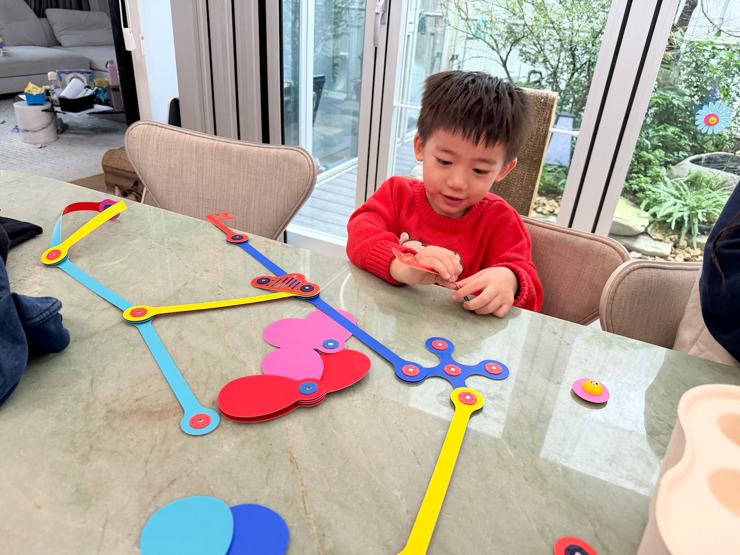 磁力片新玩法【美國Clixo創樂多磁力片:不只2D平面,還能3D變化+戴上身】史上最讚茜茜獨家套組~孩子超愛! 磁力片新玩法【美國Clixo創樂多磁力片:不只2D平面,還能3D變化+戴上身】史上最讚茜茜獨家套組~孩子超愛!