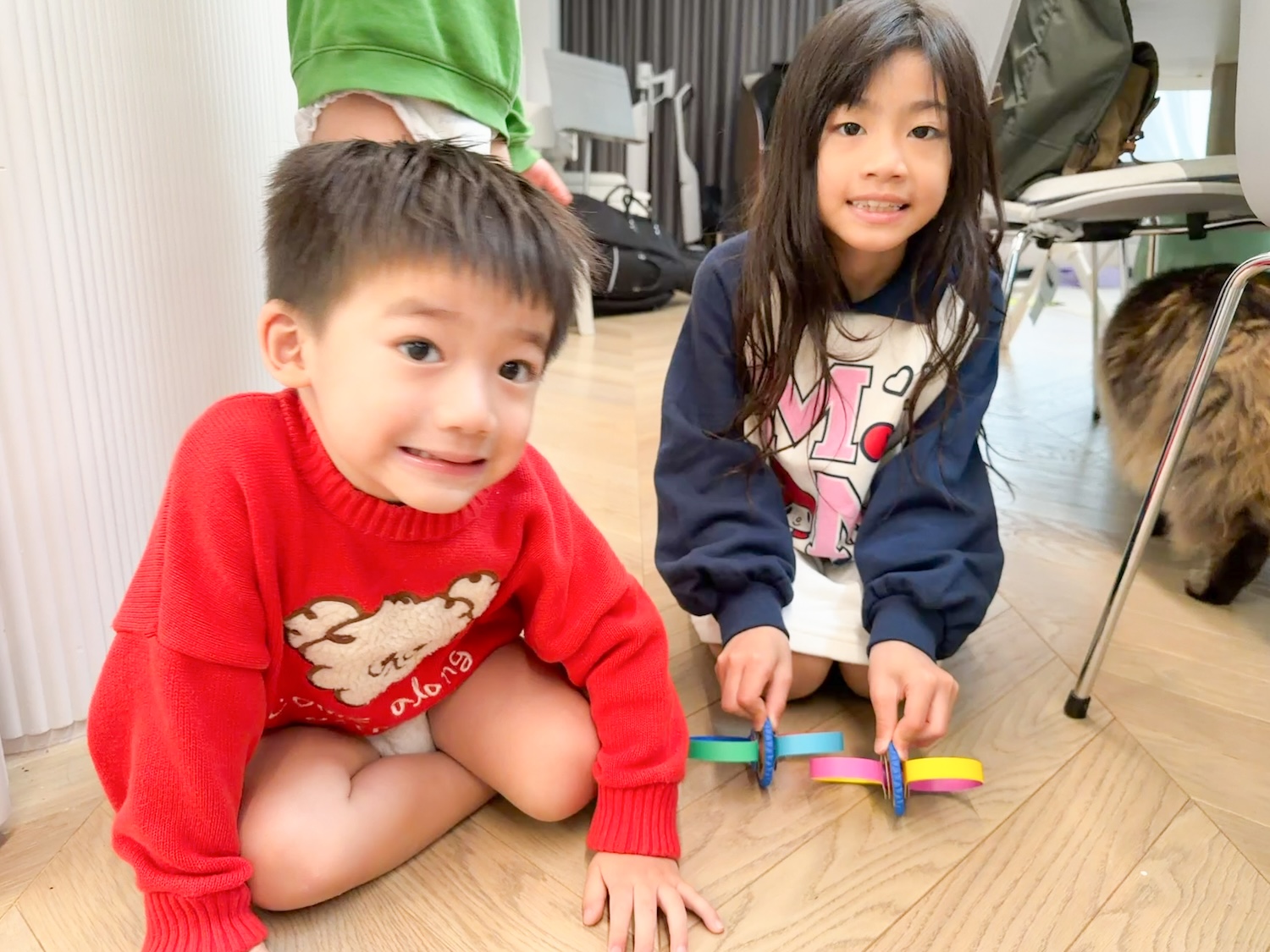 磁力片新玩法【美國Clixo創樂多磁力片:不只2D平面,還能3D變化+戴上身】史上最讚茜茜獨家套組~孩子超愛! 磁力片新玩法【美國Clixo創樂多磁力片:不只2D平面,還能3D變化+戴上身】史上最讚茜茜獨家套組~孩子超愛!