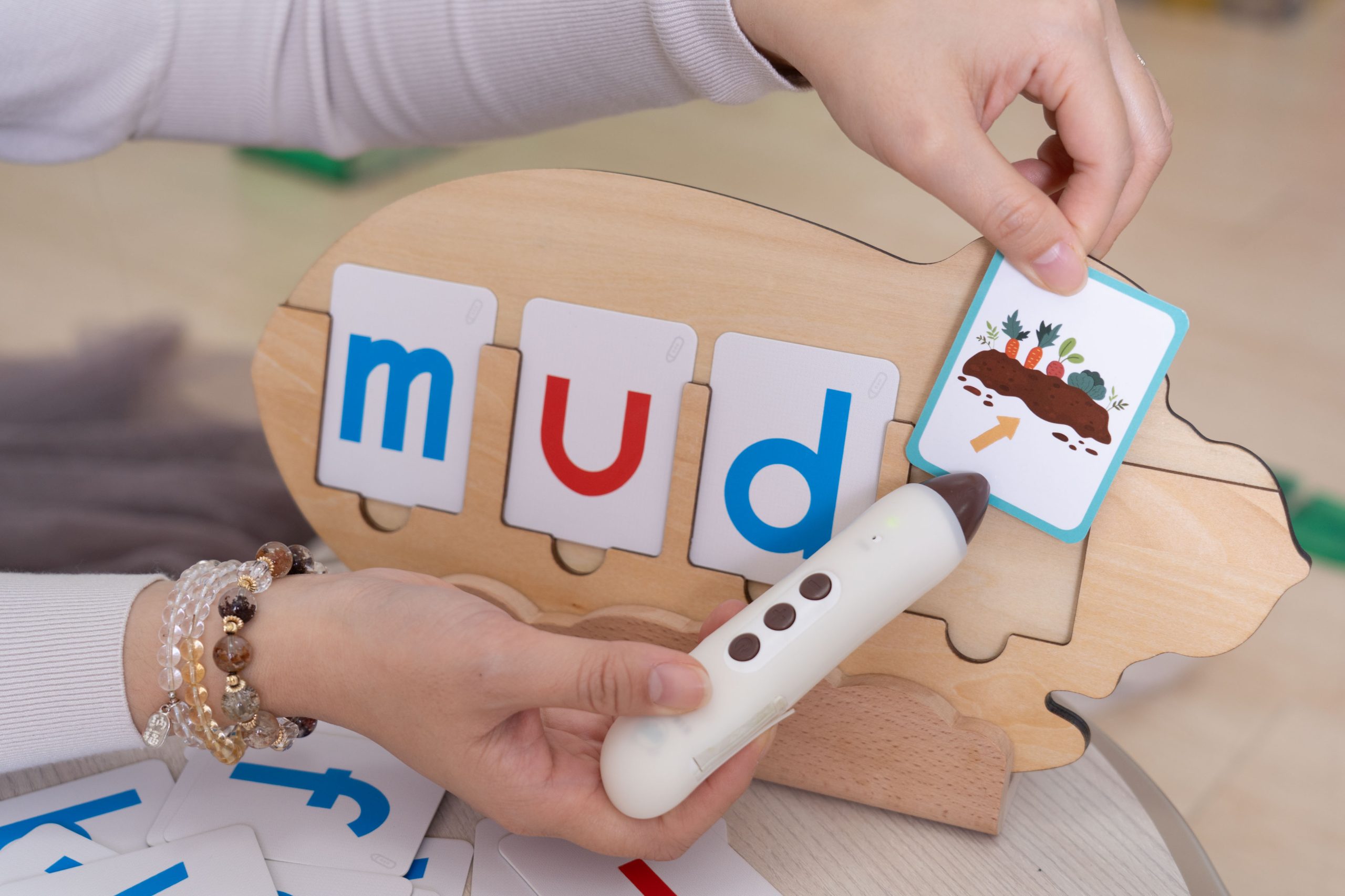 【KidsRead點讀筆x茜茜｜0歲開始～自然學雙語｜幼兒英文篇。茜茜建議適齡書單】