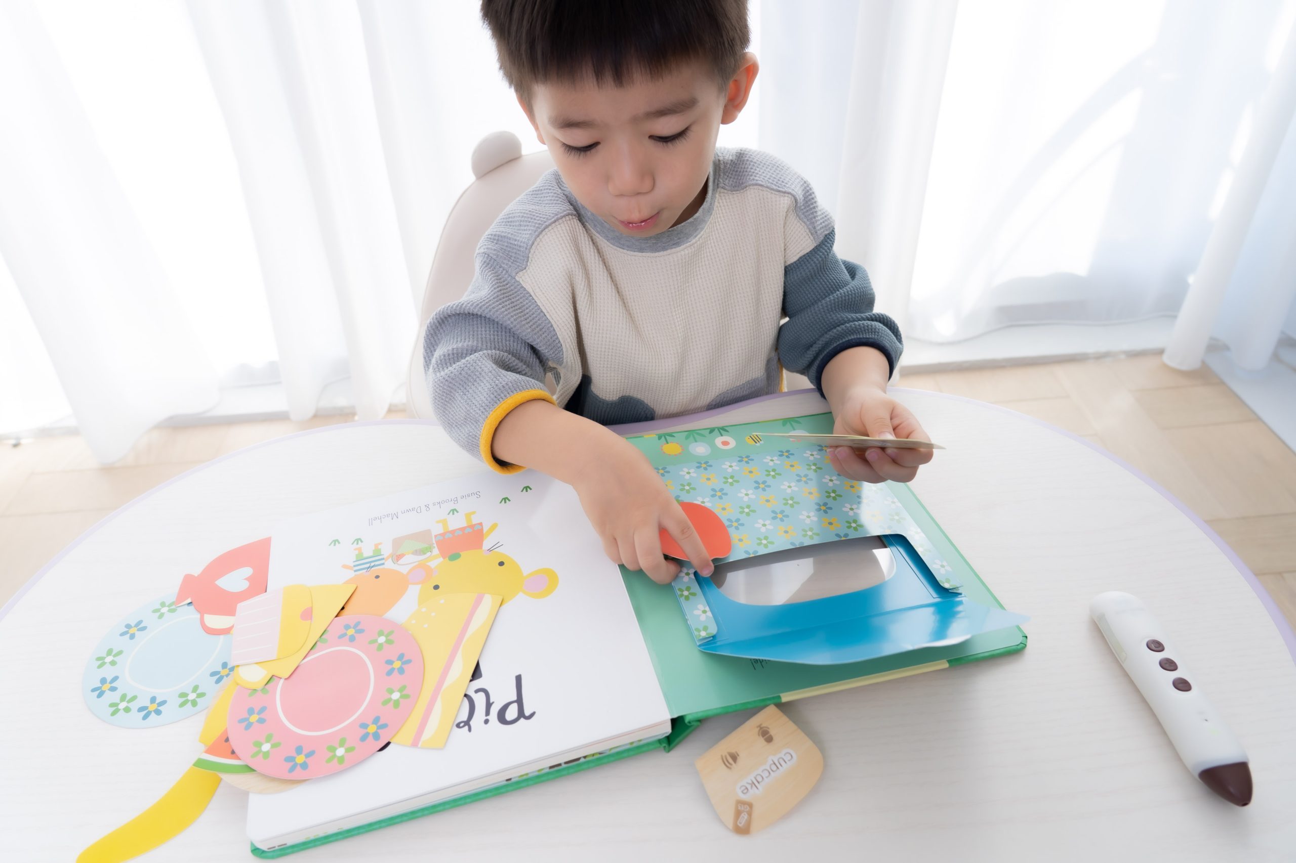 【KidsRead點讀筆x茜茜｜同步提升專注力｜幼兒英文篇。互動學習系列】+小小職人遊戲屋