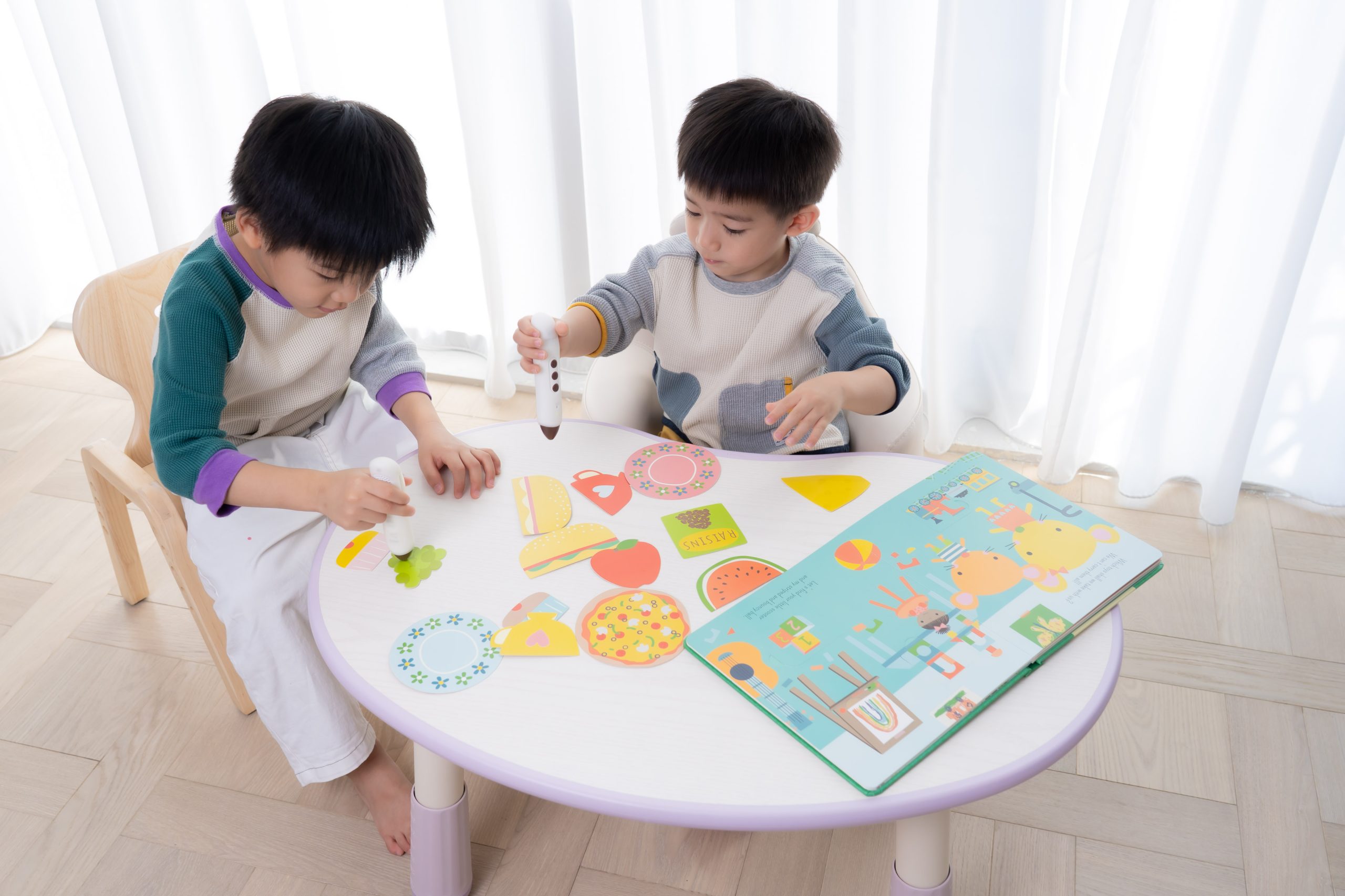 【KidsRead點讀筆x茜茜｜同步提升專注力｜幼兒英文篇。互動學習系列】+小小職人遊戲屋