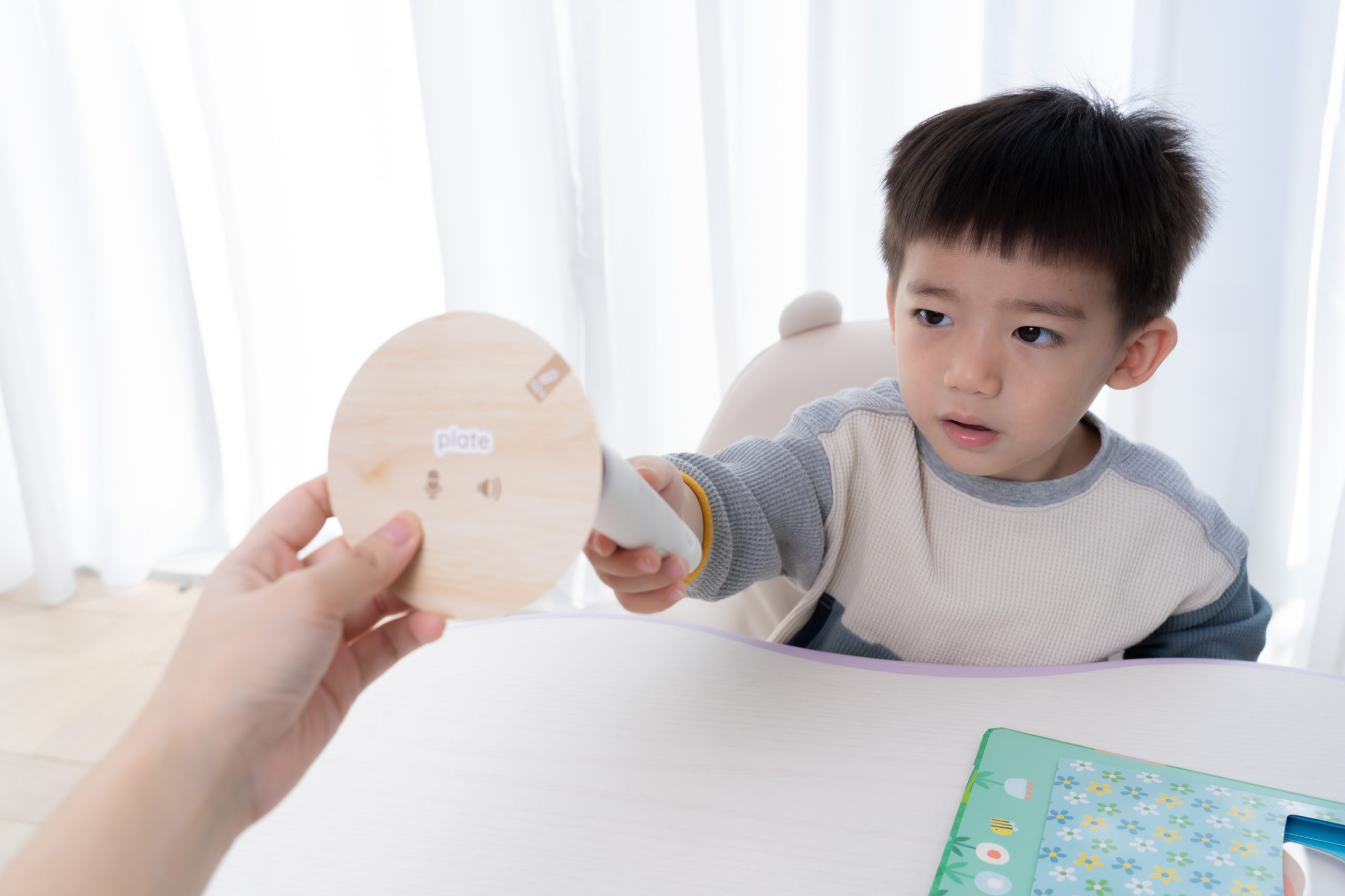 【KidsRead點讀筆x茜茜｜同步提升專注力｜幼兒英文篇。互動學習系列】+小小職人遊戲屋