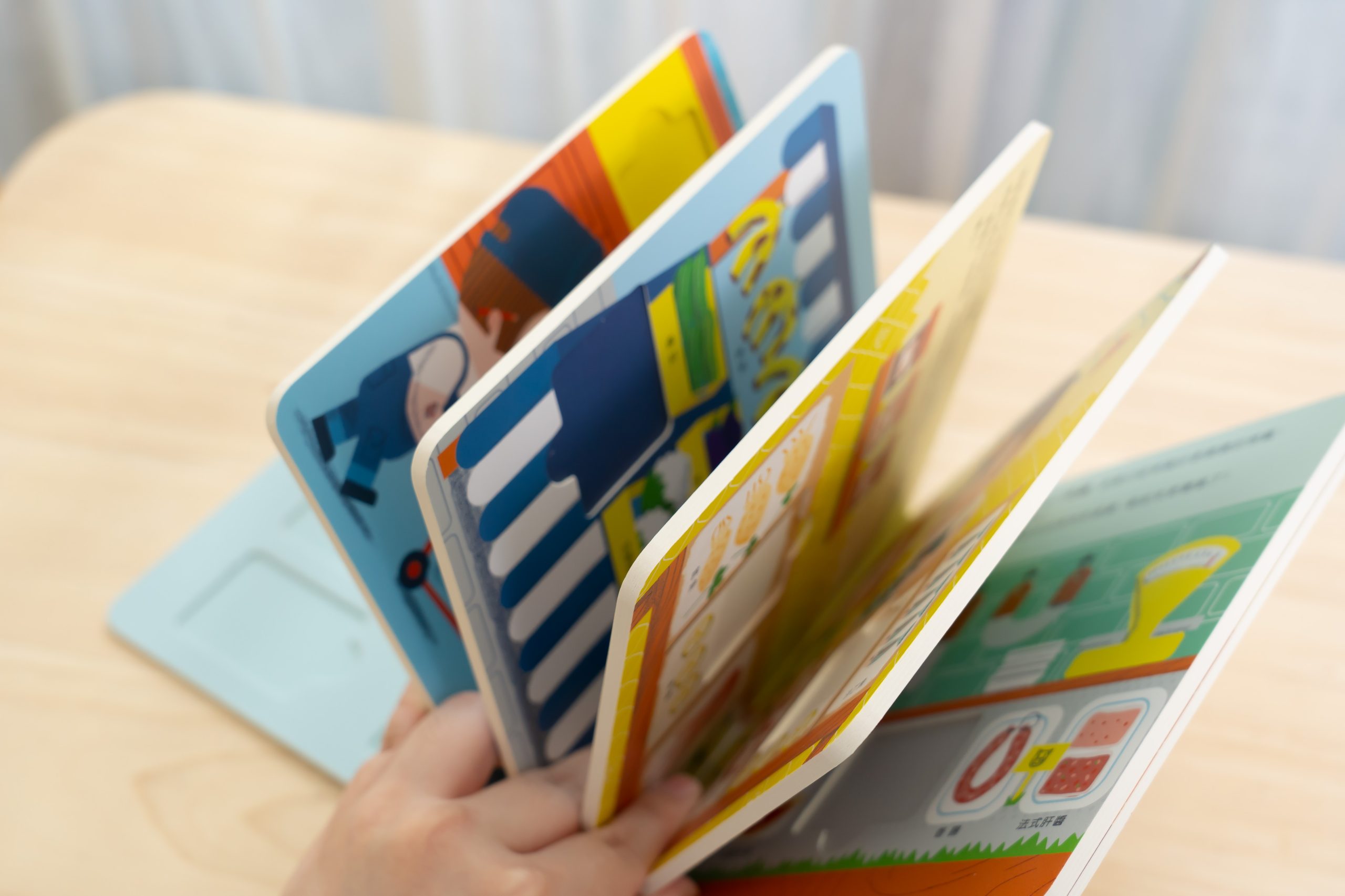 【KidsRead點讀筆x茜茜|感統語言發展|幼兒英文篇。五感認知系列】+獨家!茜茜延伸教材3款 【KidsRead點讀筆x茜茜|感統語言發展|幼兒英文篇。五感認知系列】+獨家!茜茜延伸教材3款