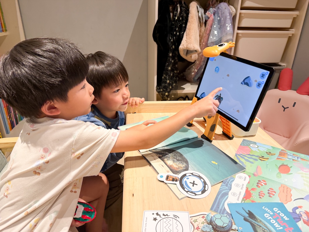 把閱讀變成孩子的主動選擇！【AR pedia虛實互動式英文繪本。中英發音】In to C社會+In to Q好奇+Science自然科普｜導讀電子書+茜茜延伸教材+學習單～茜茜團購