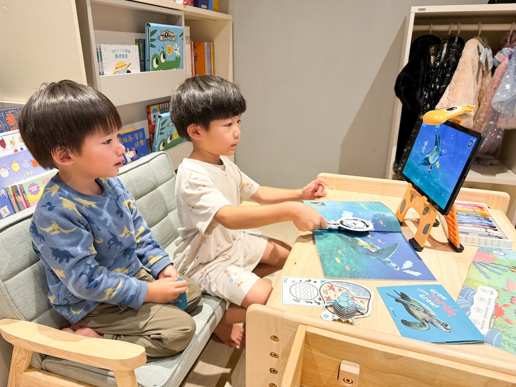 把閱讀變成孩子的主動選擇！【AR pedia虛實互動式英文繪本。中英發音】In to C社會+In to Q好奇+Science自然科普｜導讀電子書+茜茜延伸教材+學習單～茜茜團購