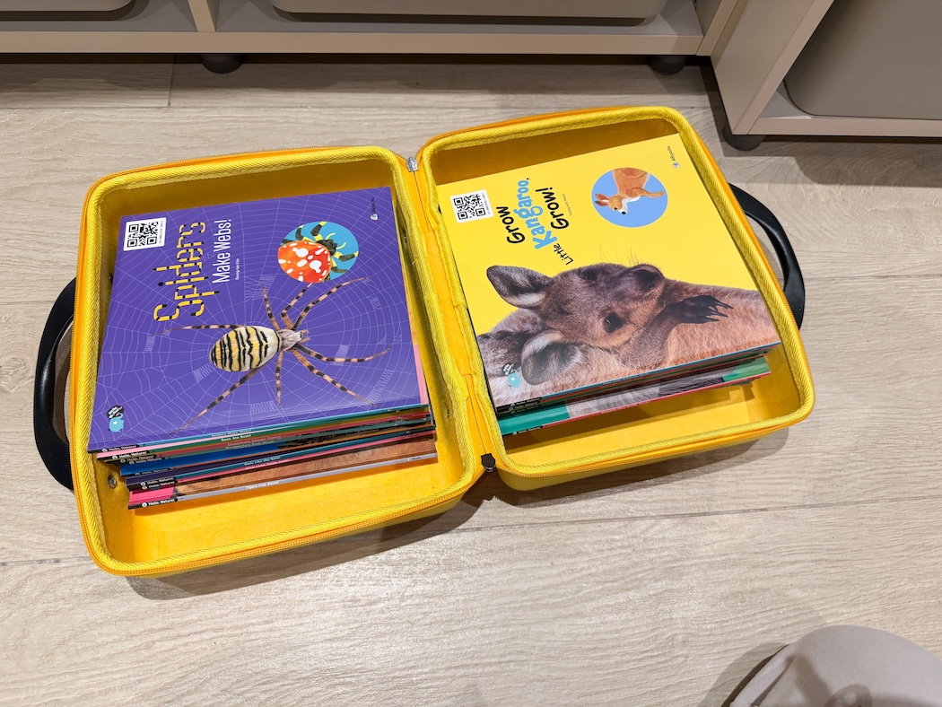 把閱讀變成孩子的主動選擇！【AR pedia虛實互動式英文繪本。中英發音】In to C社會+In to Q好奇+Science自然科普｜導讀電子書+茜茜延伸教材+學習單～茜茜團購