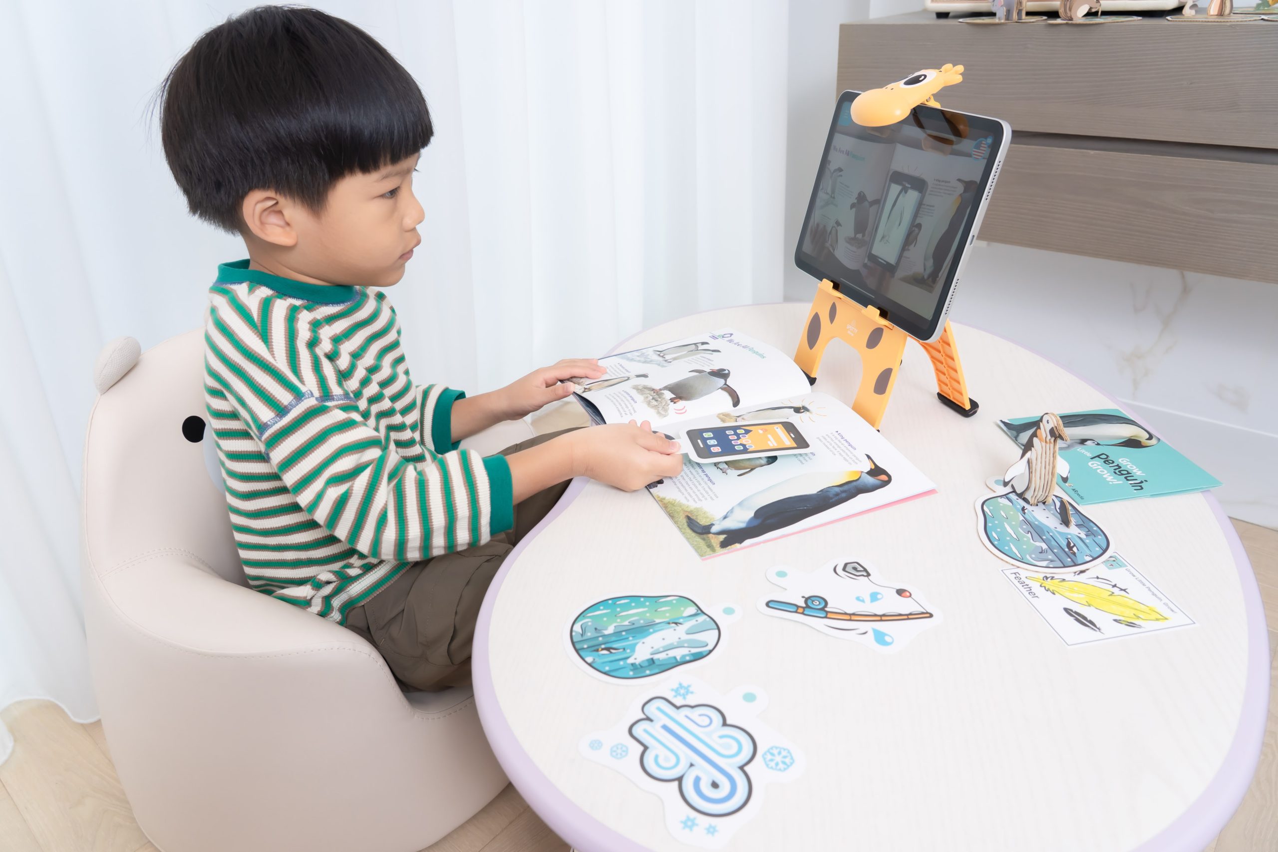 把閱讀變成孩子的主動選擇！【AR pedia虛實互動式英文繪本。中英發音】In to C社會+In to Q好奇+Science自然科普｜導讀電子書+茜茜延伸教材+學習單～茜茜團購