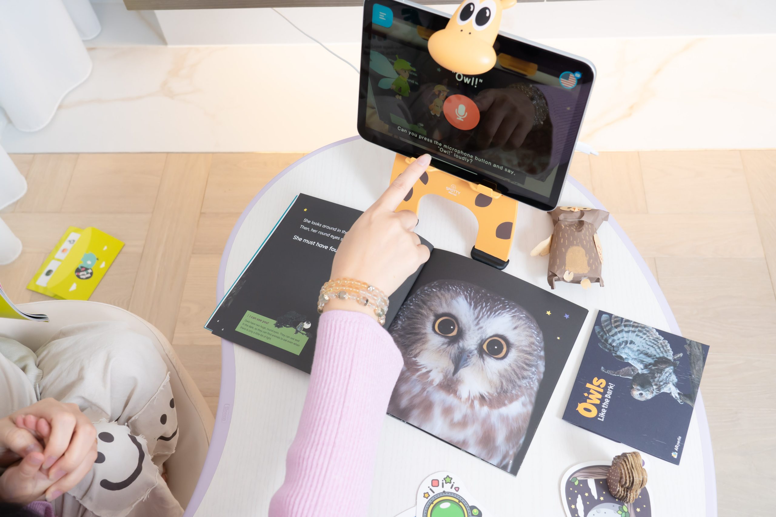 把閱讀變成孩子的主動選擇！【AR pedia虛實互動式英文繪本。中英發音】In to C社會+In to Q好奇+Science自然科普｜導讀電子書+茜茜延伸教材+學習單～茜茜團購