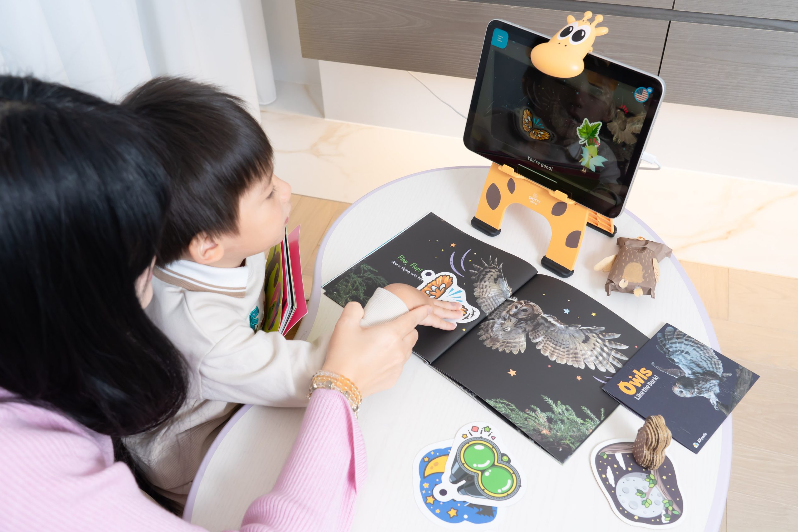 把閱讀變成孩子的主動選擇！【AR pedia虛實互動式英文繪本。中英發音】In to C社會+In to Q好奇+Science自然科普｜導讀電子書+茜茜延伸教材+學習單～茜茜團購